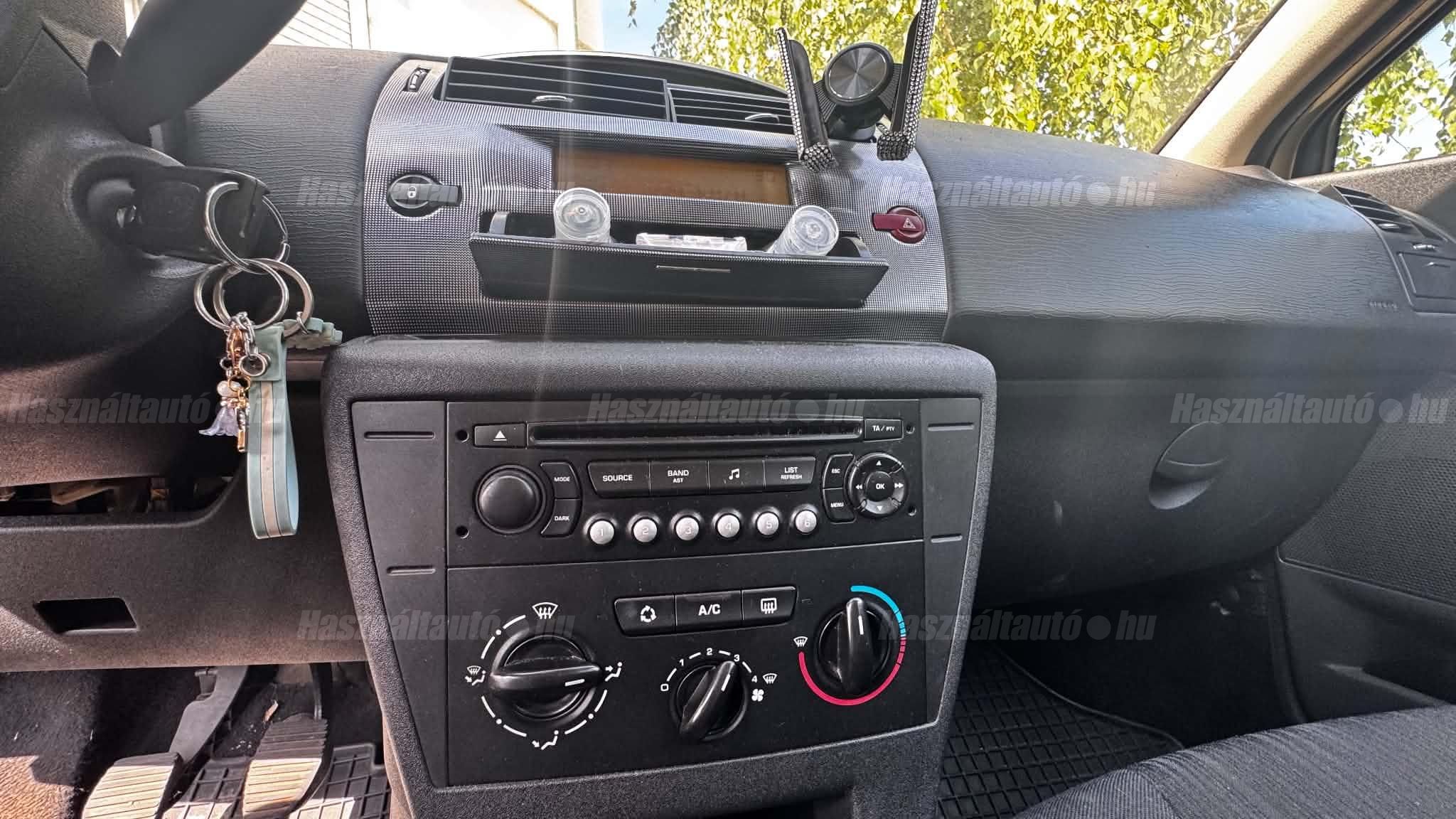 CITROEN C4 2008 - 1
