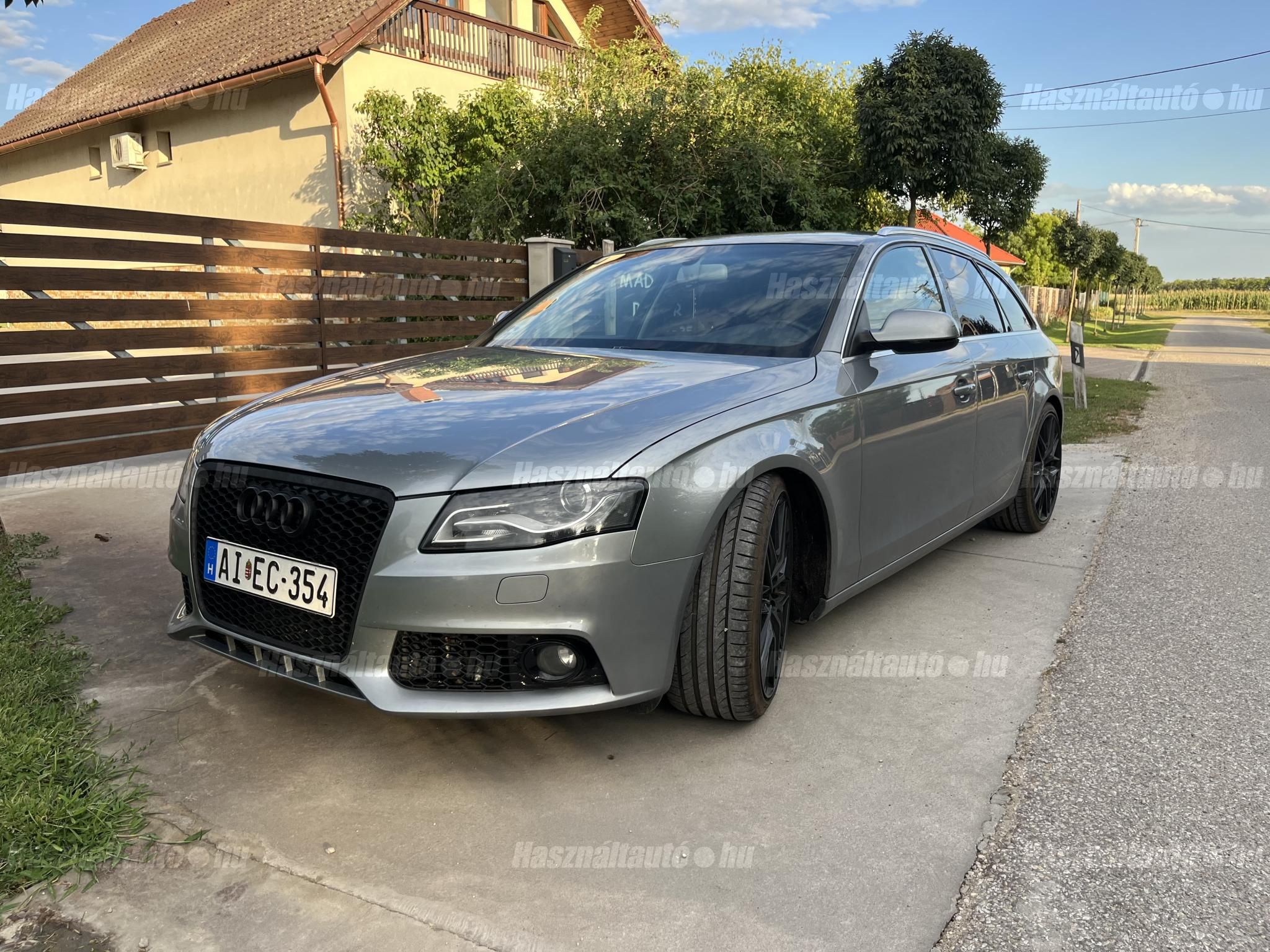 AUDI A4 2010/12 - 1