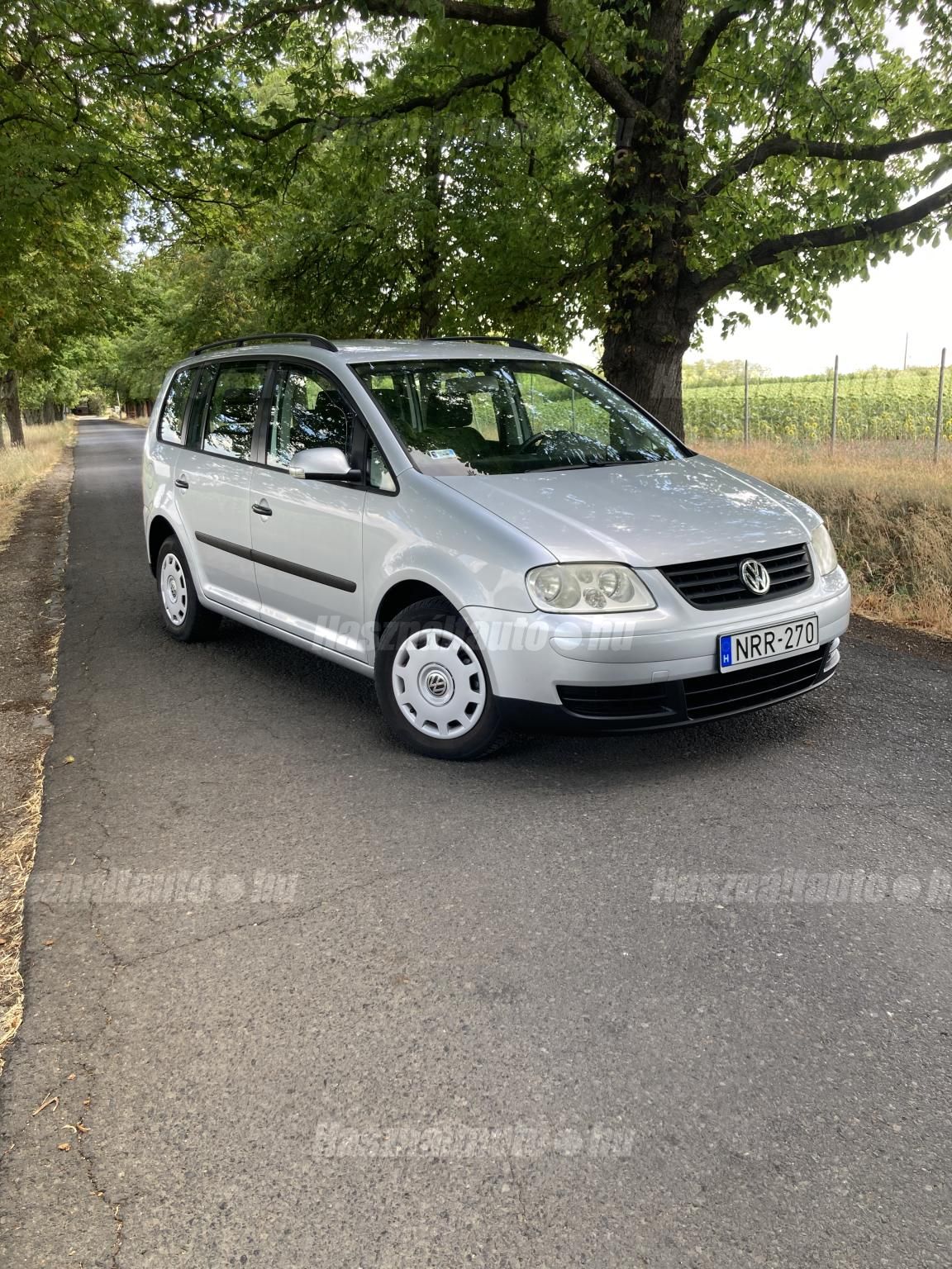 VOLKSWAGEN TOURAN 2004/4 - 1