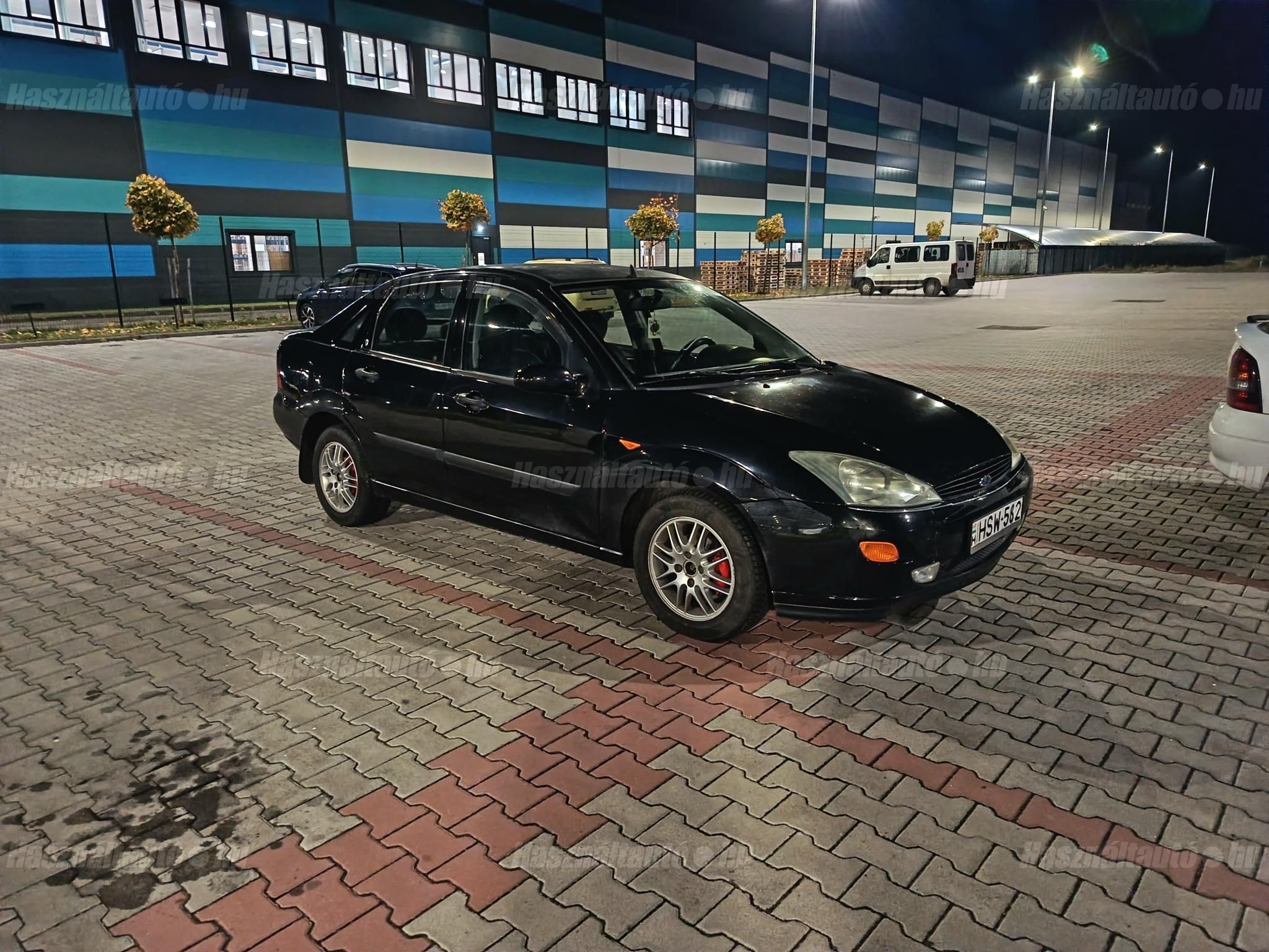 FORD FOCUS 2001/5 - 1