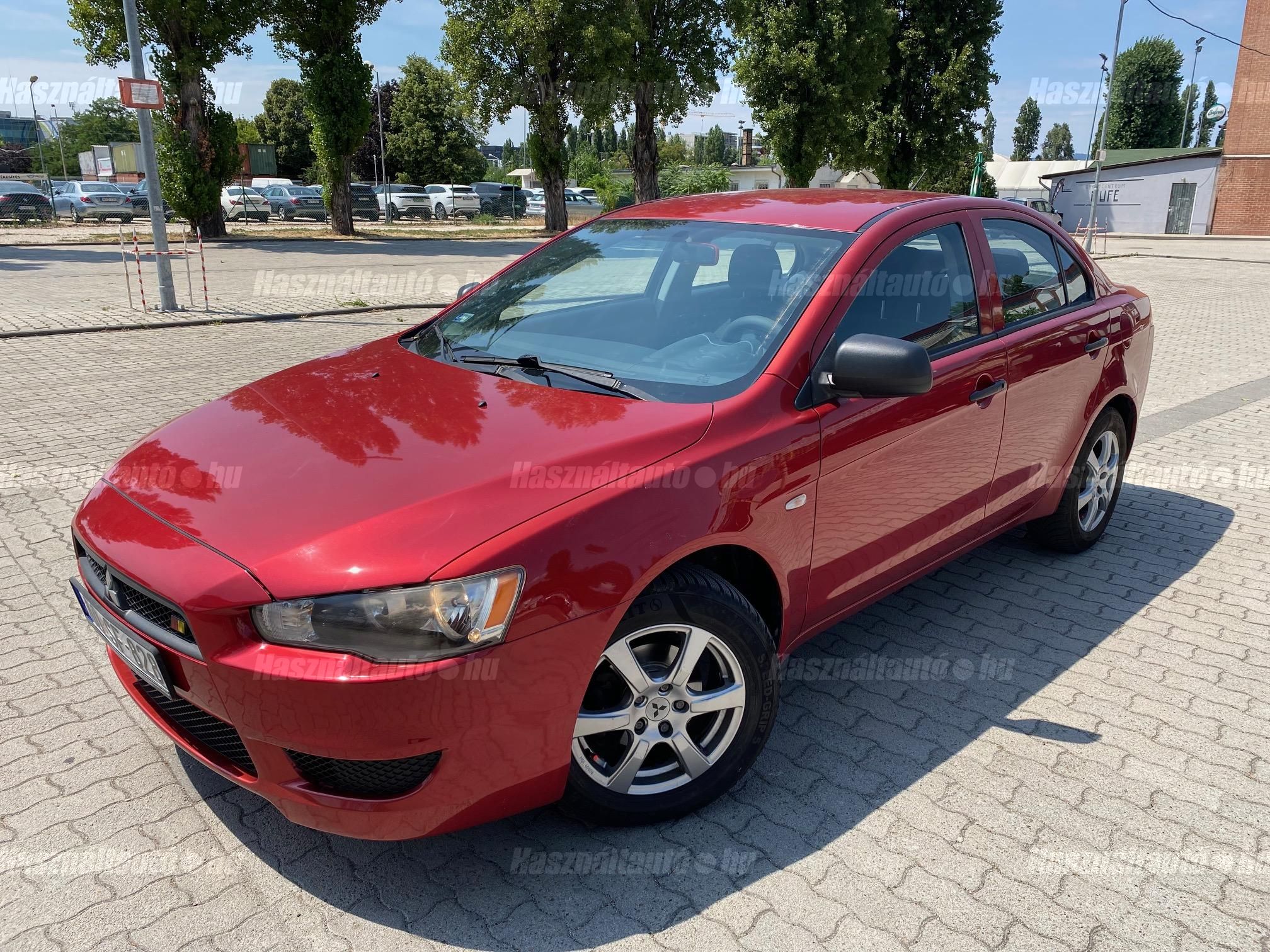 MITSUBISHI LANCER 2011/10 - 1