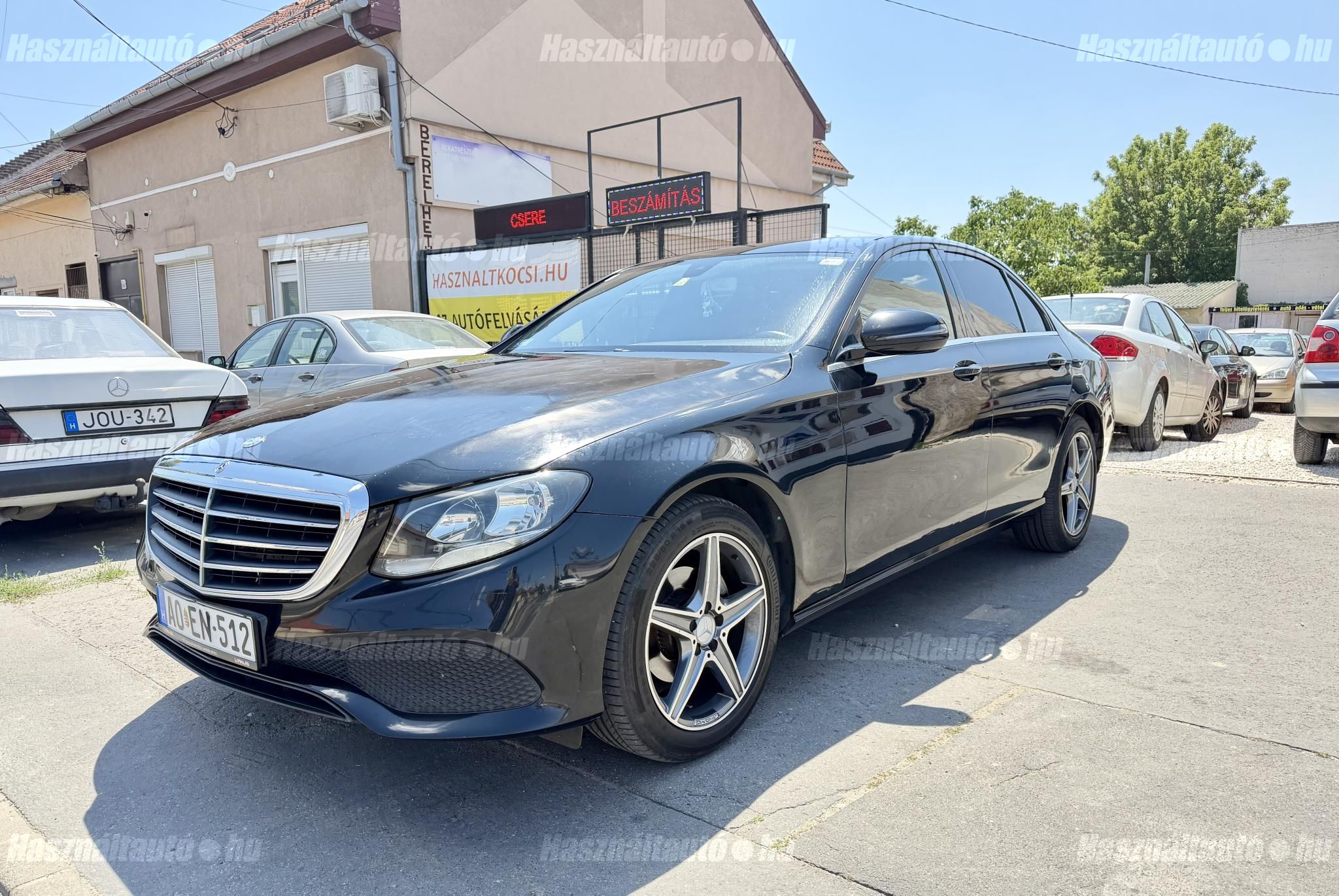 MERCEDES-BENZ E 200 2017/8 - 1
