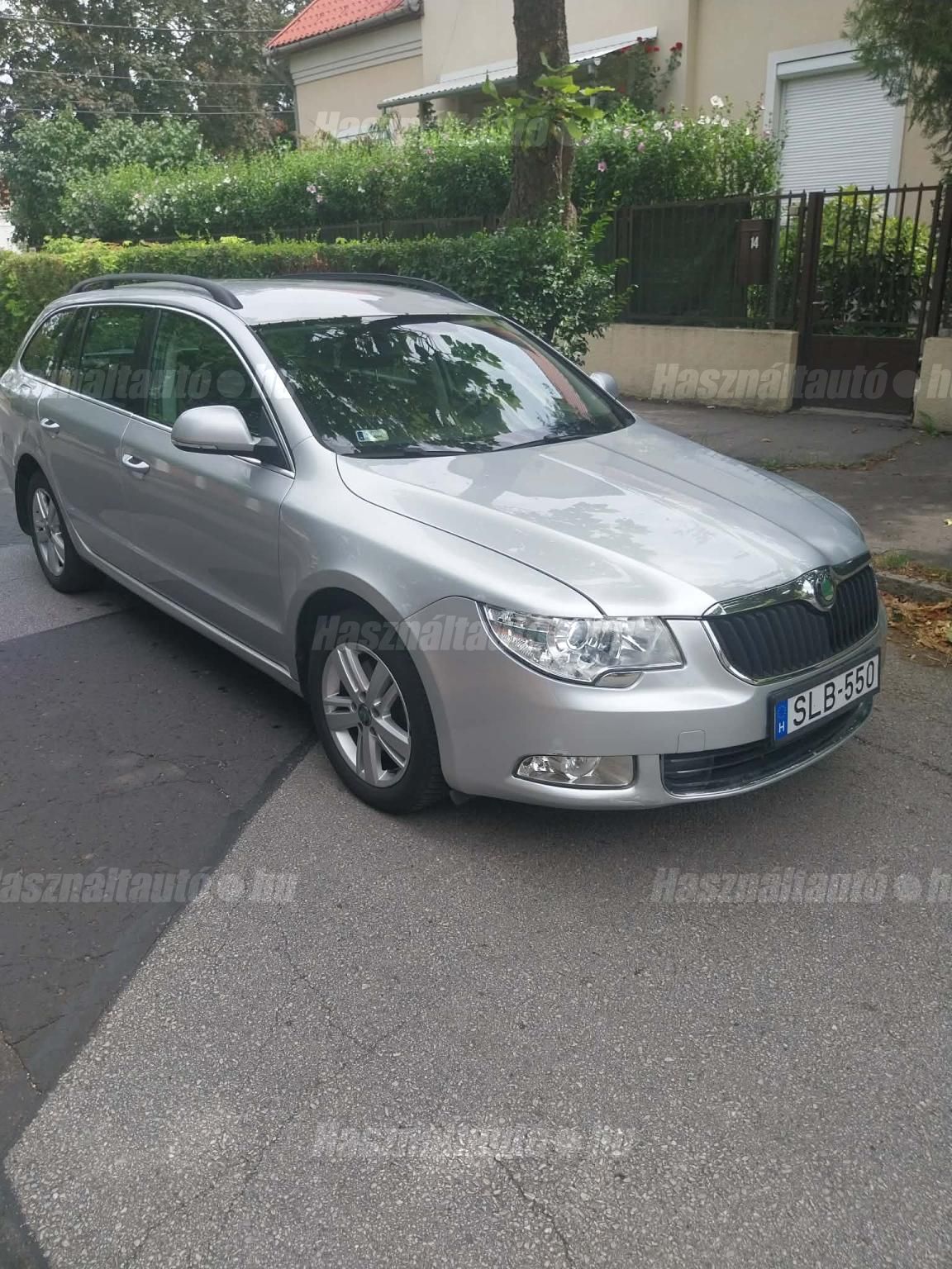SKODA SUPERB 2012/8 - 1