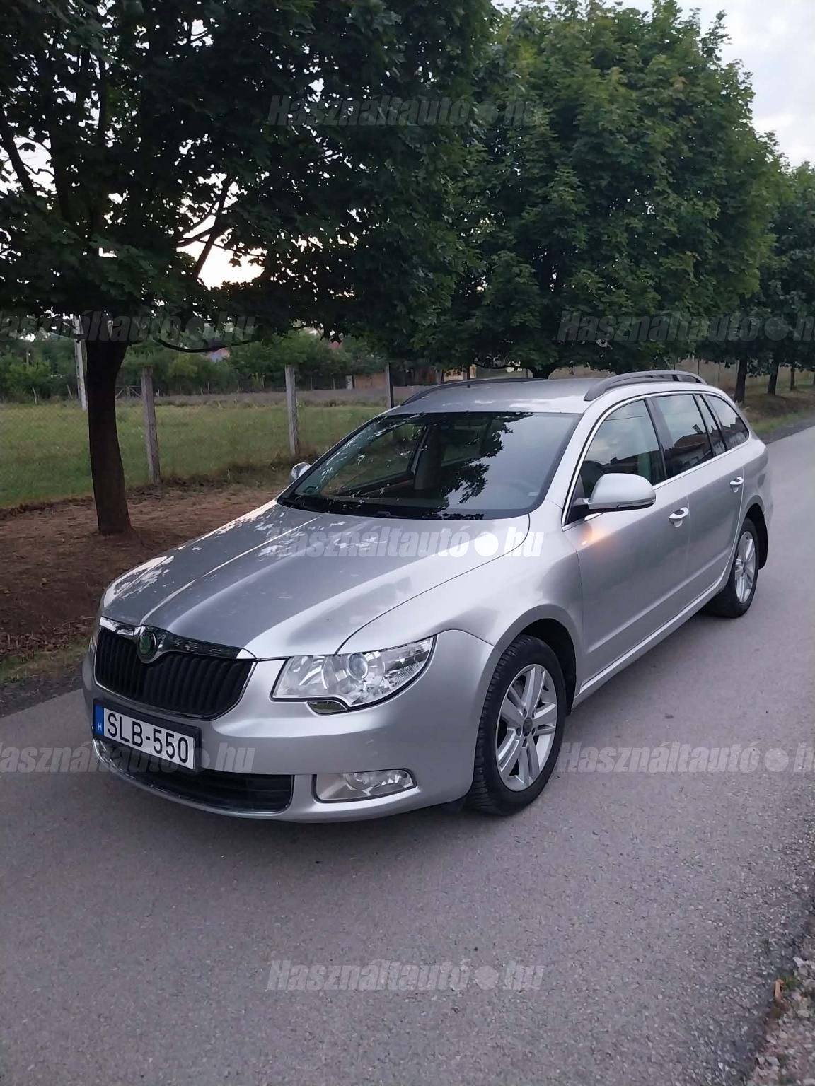 SKODA SUPERB 2012/8 - 1