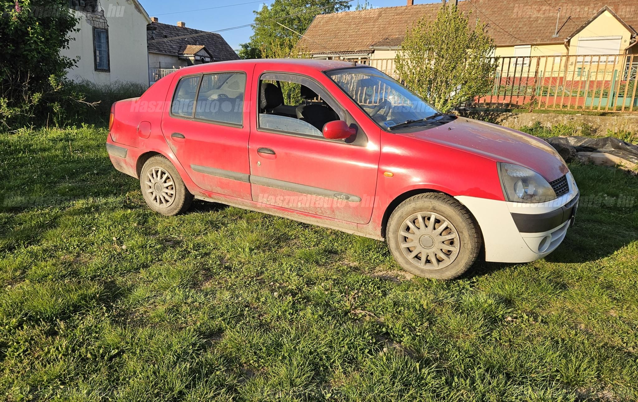 RENAULT THALIA 2004 - 1