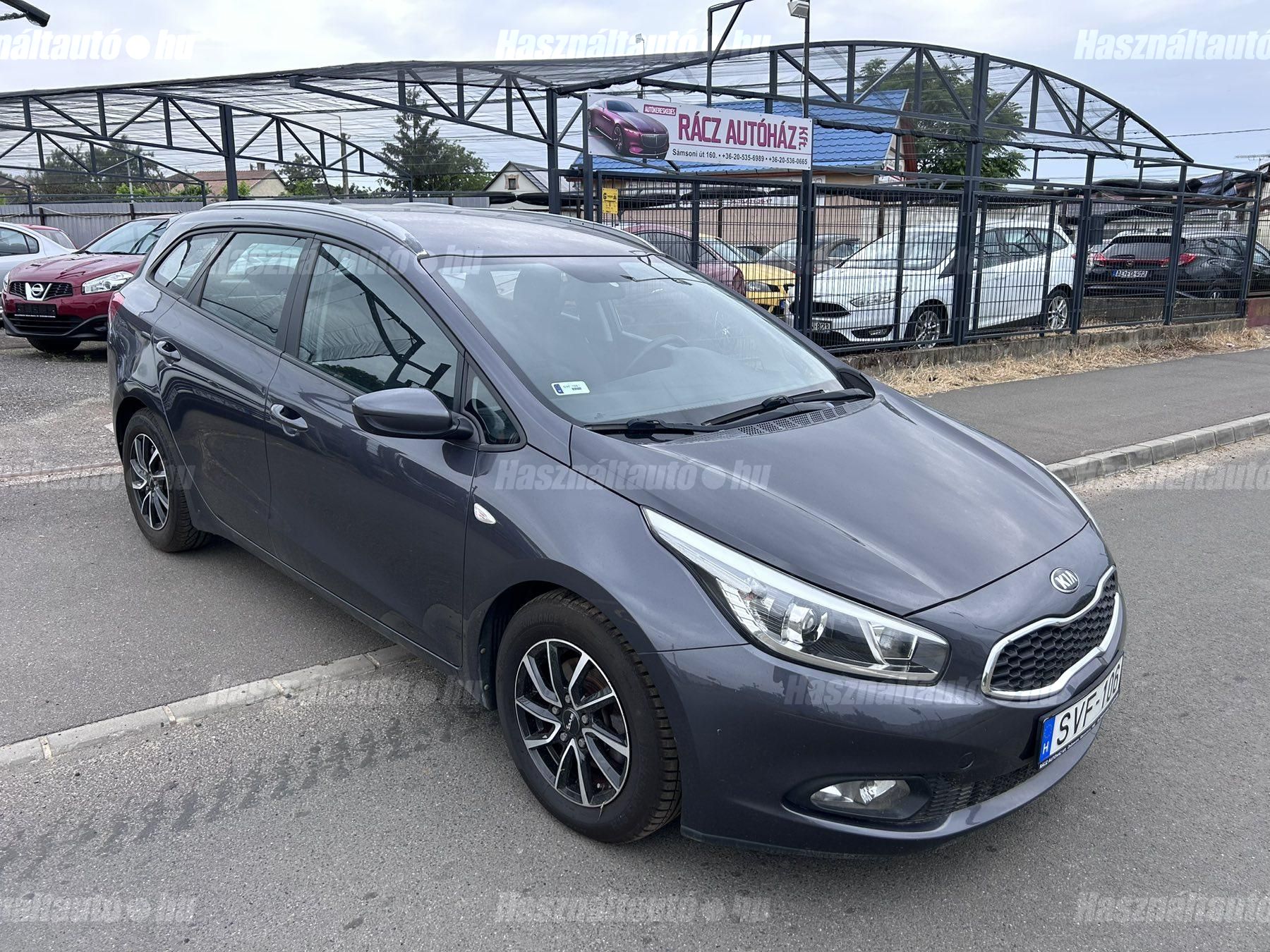 KIA CEE'D 2013/4 - 1