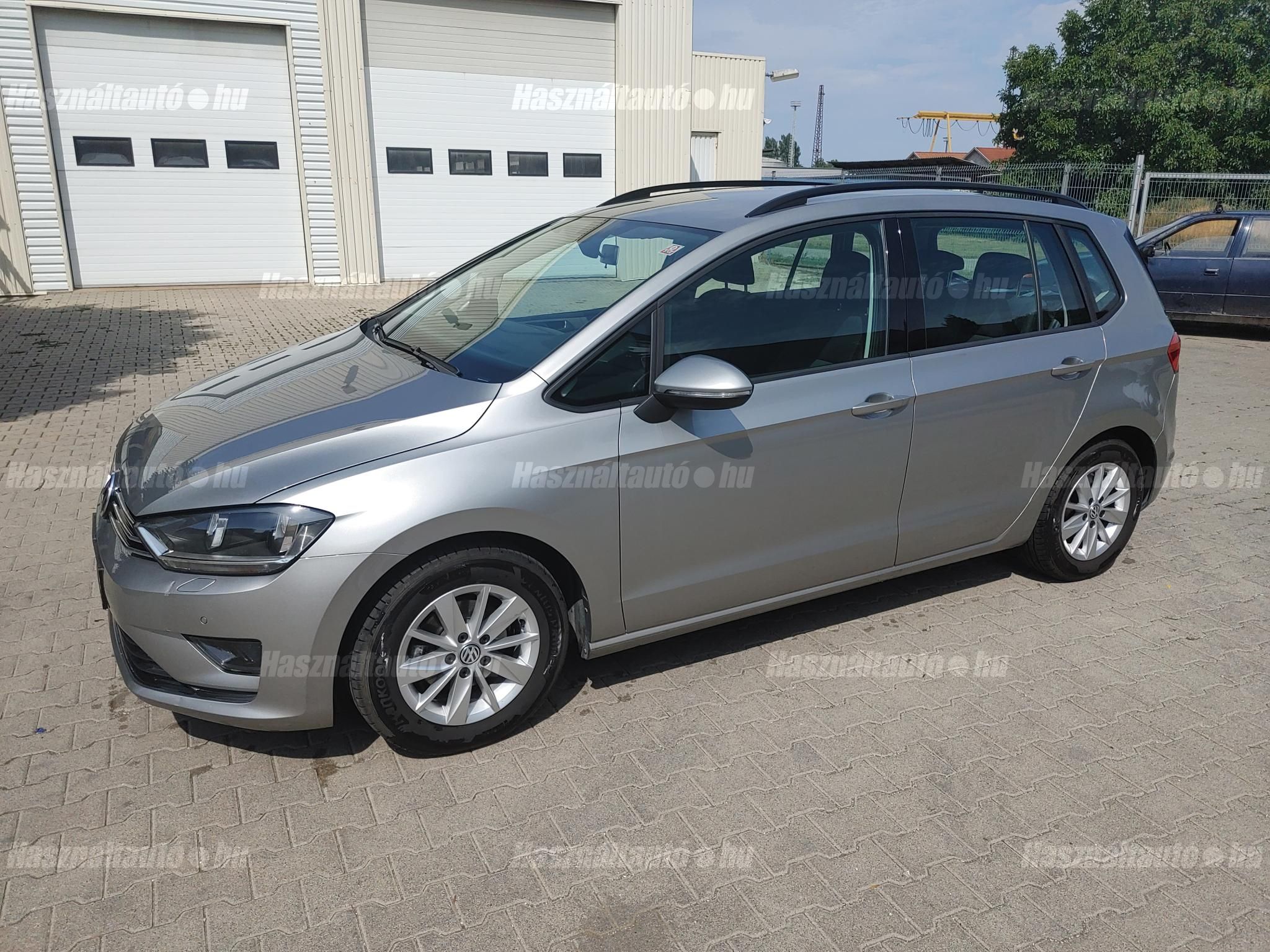 VOLKSWAGEN GOLF SPORTSVAN 2016/12 - 1