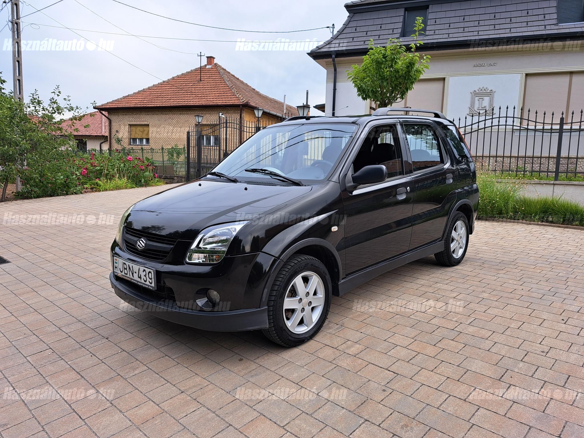 SUZUKI IGNIS 2004 - 1