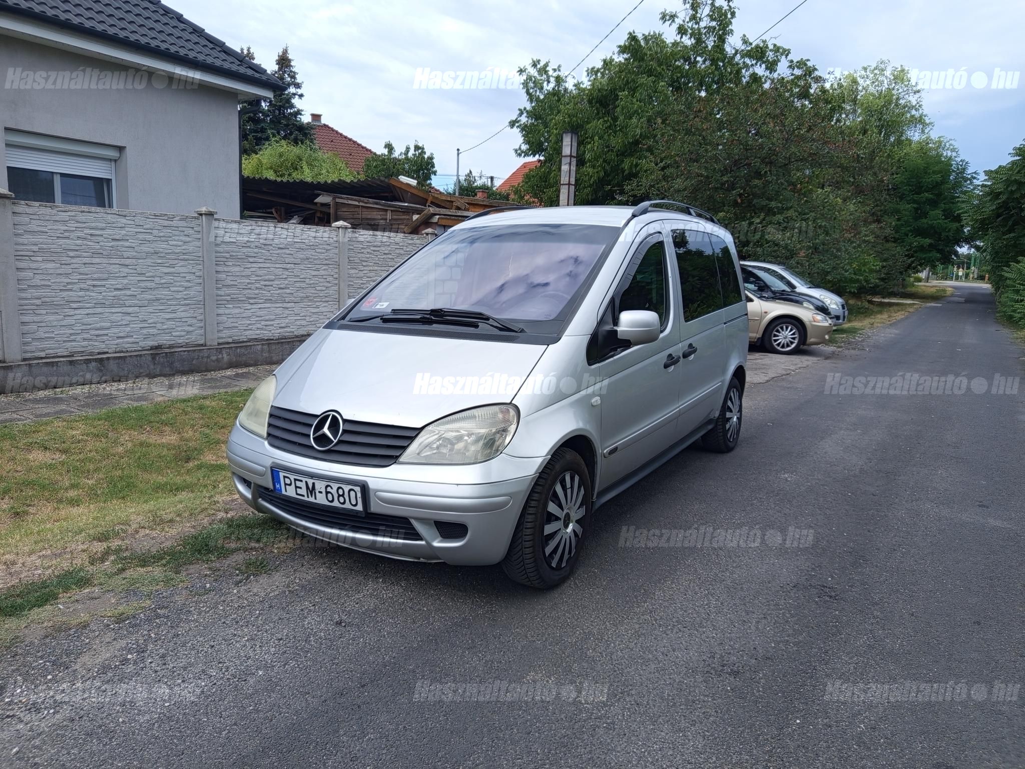 MERCEDES-BENZ VANEO 2003/9 - 1