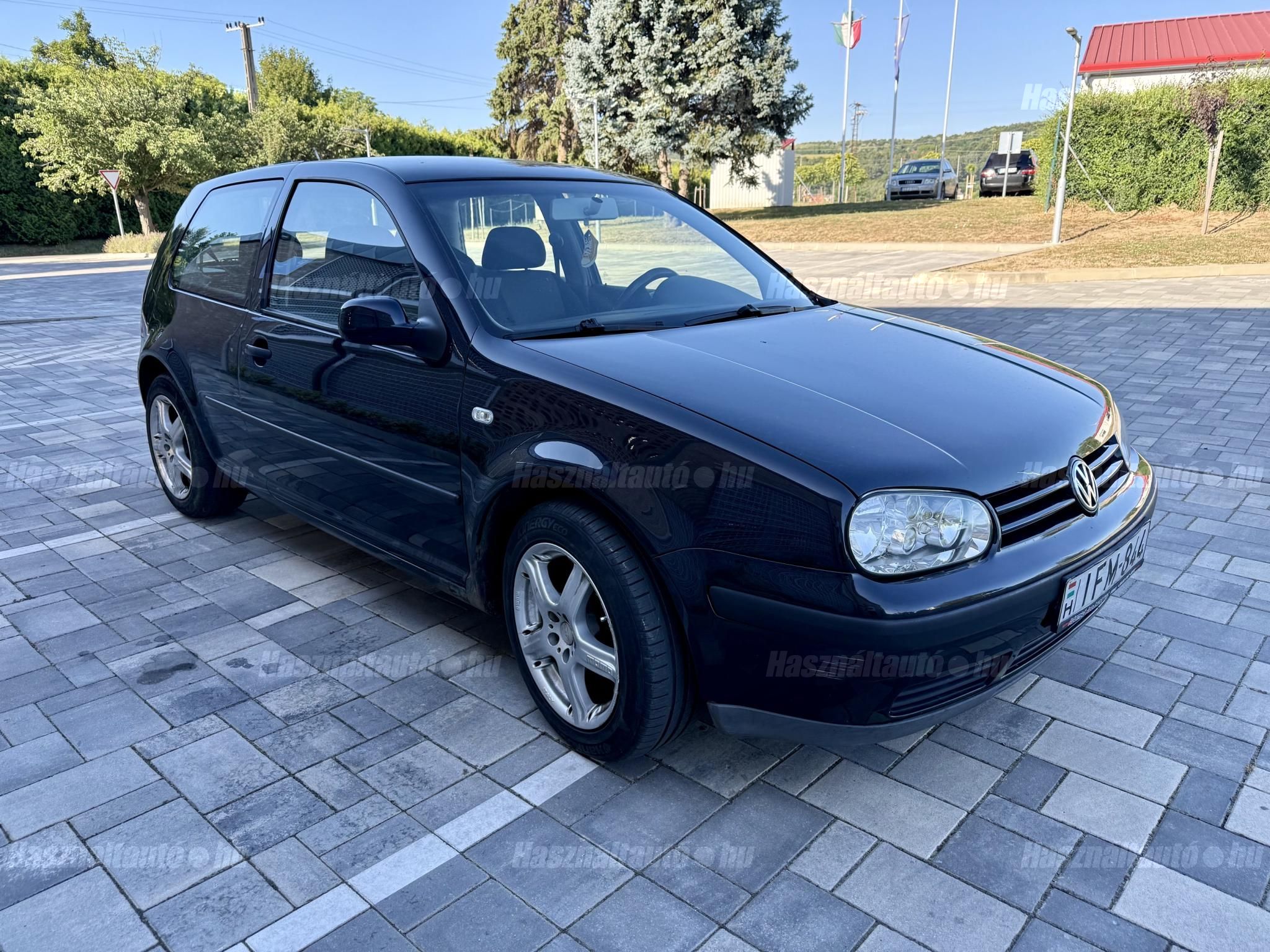 VOLKSWAGEN GOLF IV 2002/9 - 1