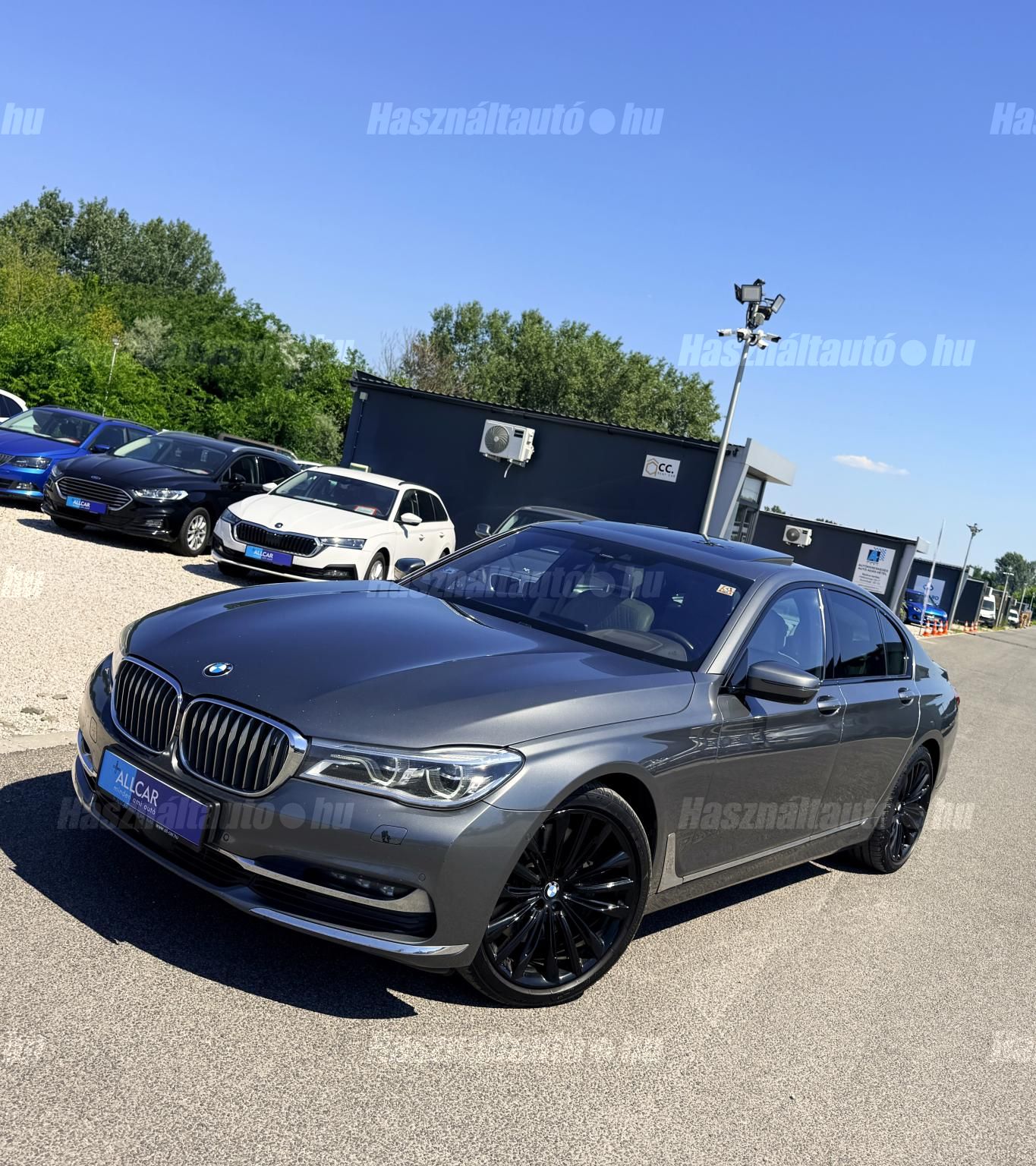 BMW 750 2015/9 - 1
