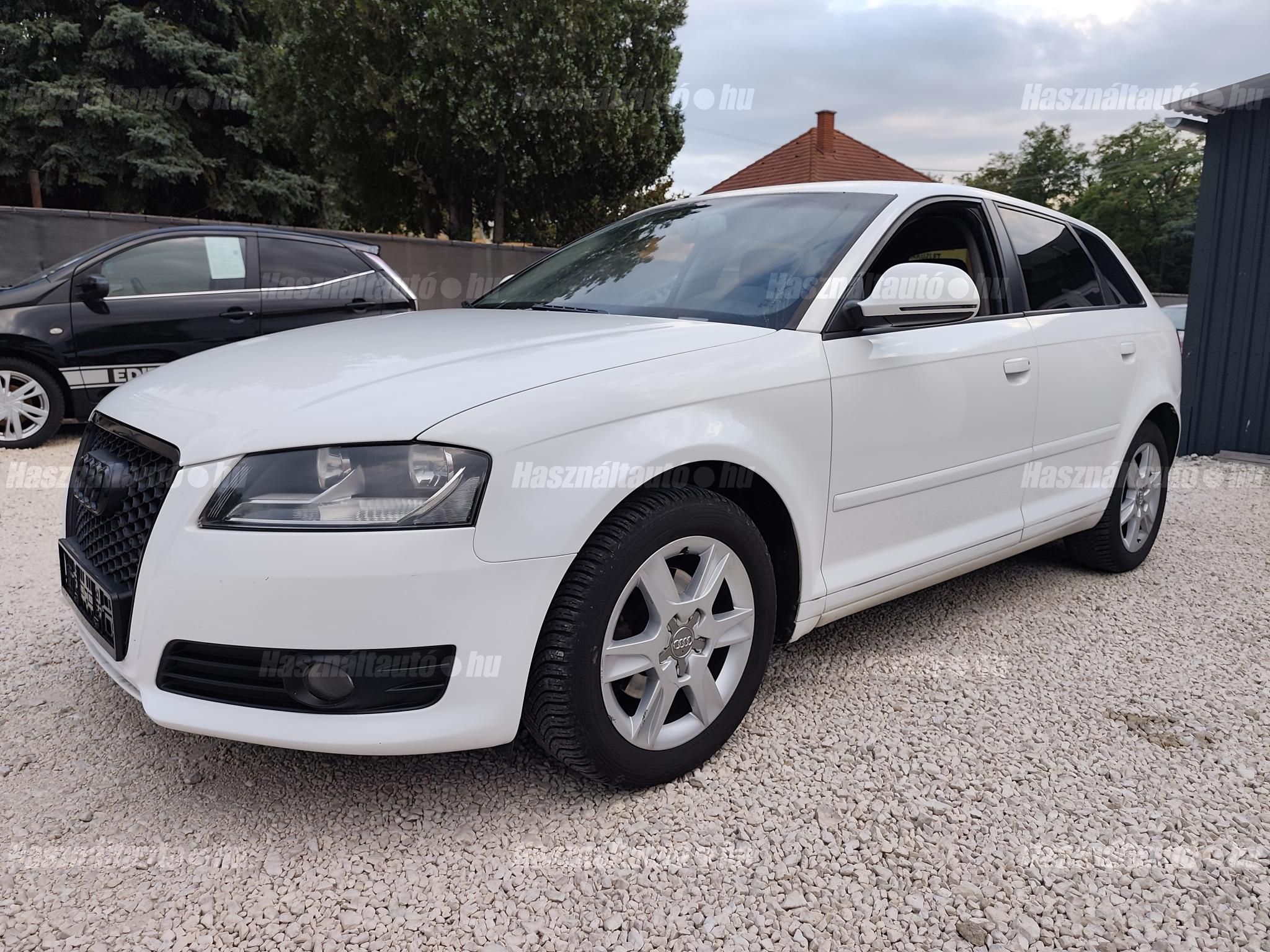 AUDI A3 2009/8 - 1