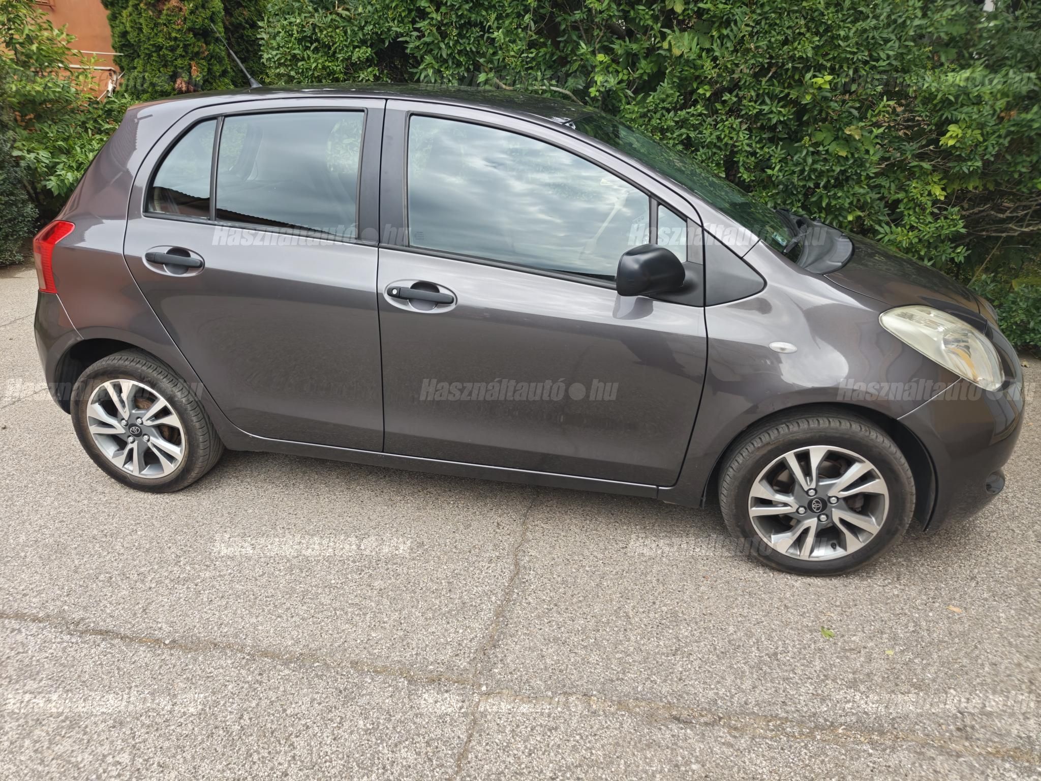 TOYOTA YARIS 2008/10 - 1