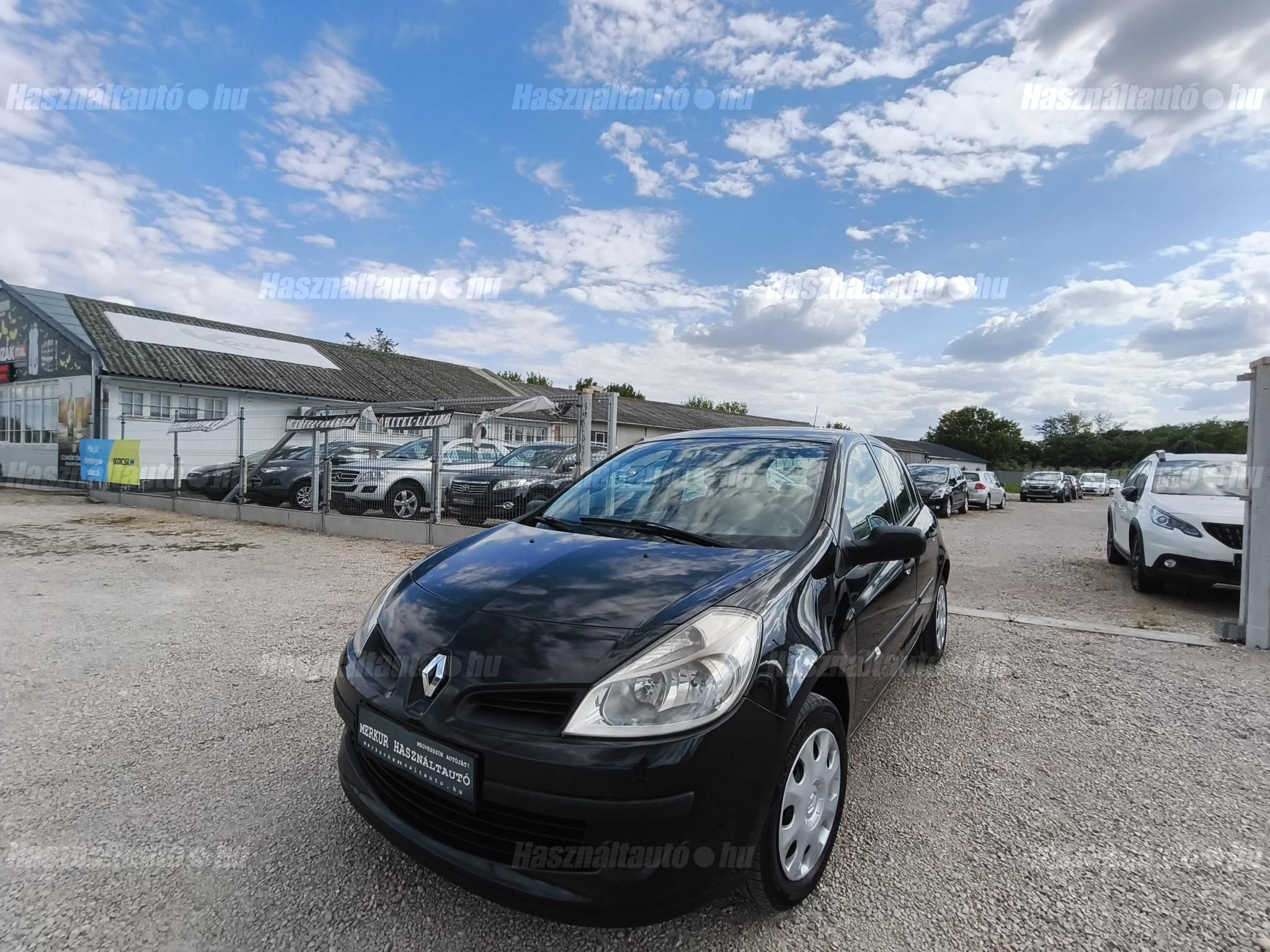 RENAULT CLIO 2007/8 - 1