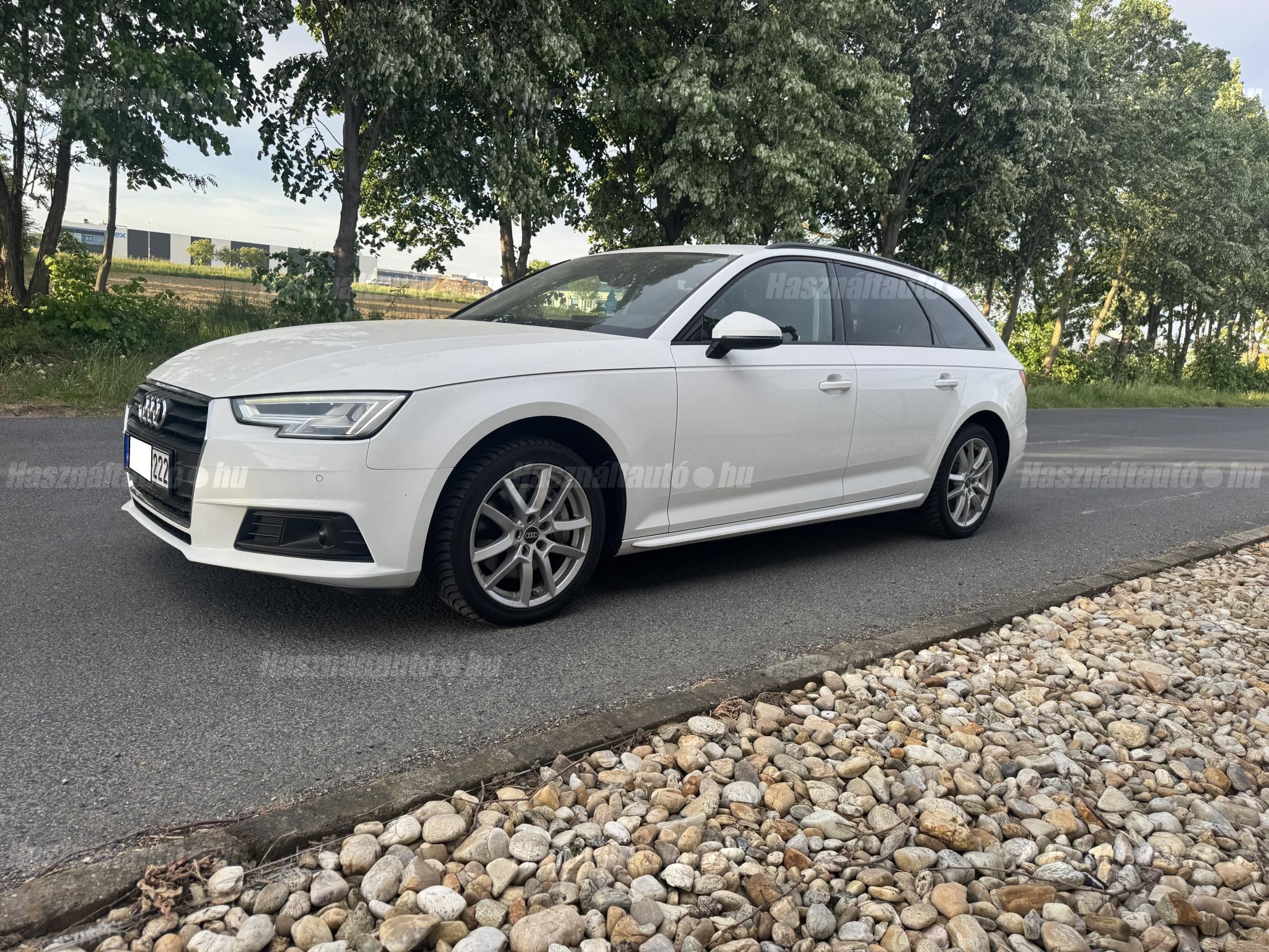 AUDI A4 2016/6 - 1