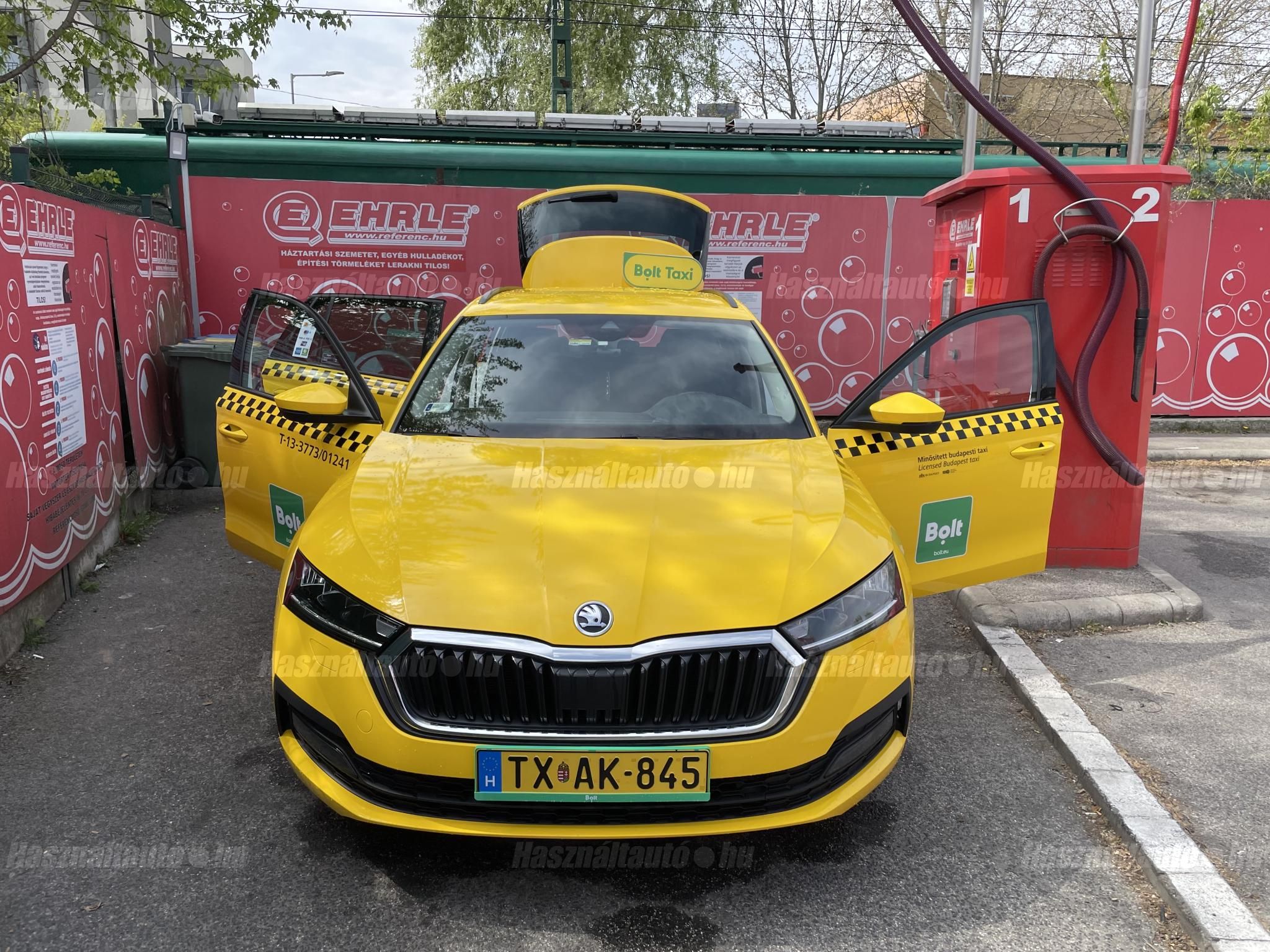 SKODA OCTAVIA 2021/5 - 1