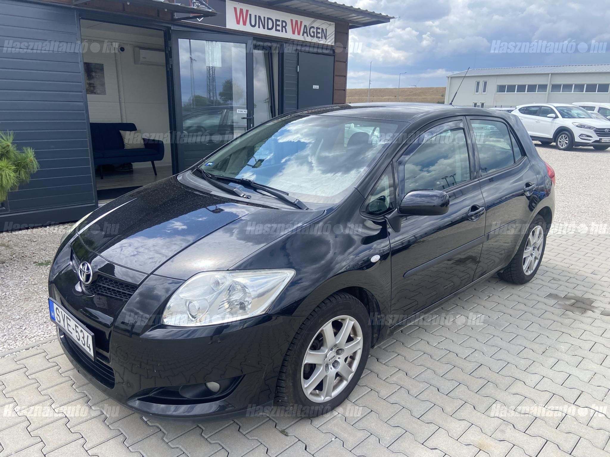 TOYOTA AURIS 2009/3 - 1