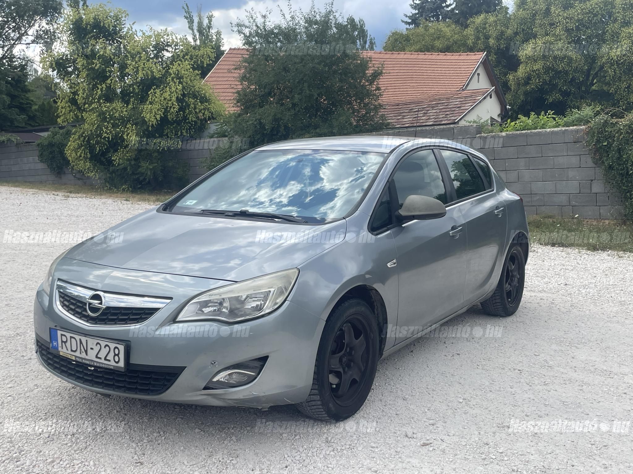 OPEL ASTRA J 2011/6 - 1