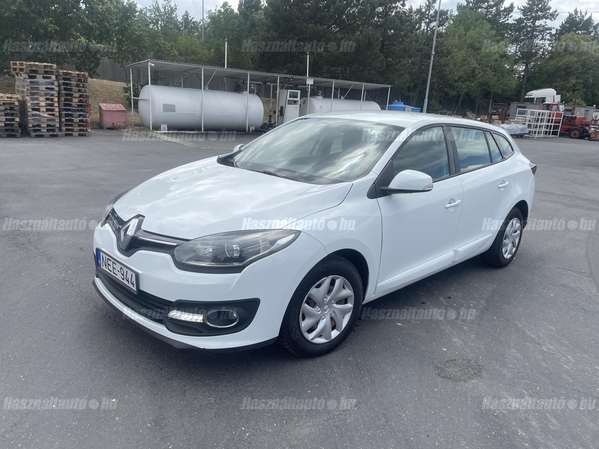 RENAULT MEGANE 2015/6 - 1
