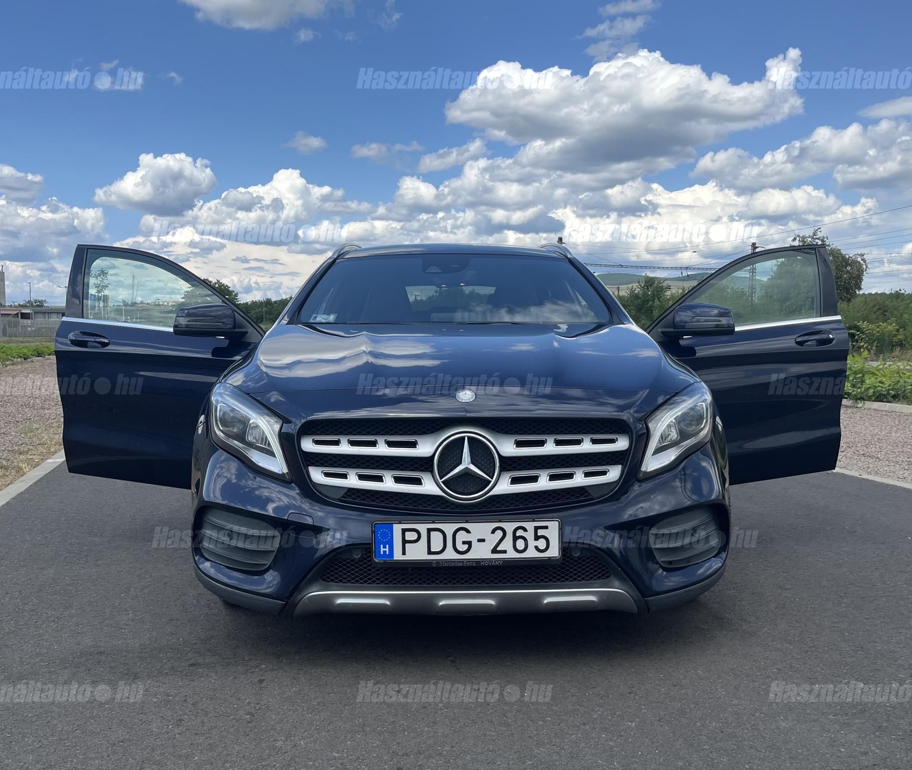 MERCEDES-BENZ GLA 200 2017 - 1
