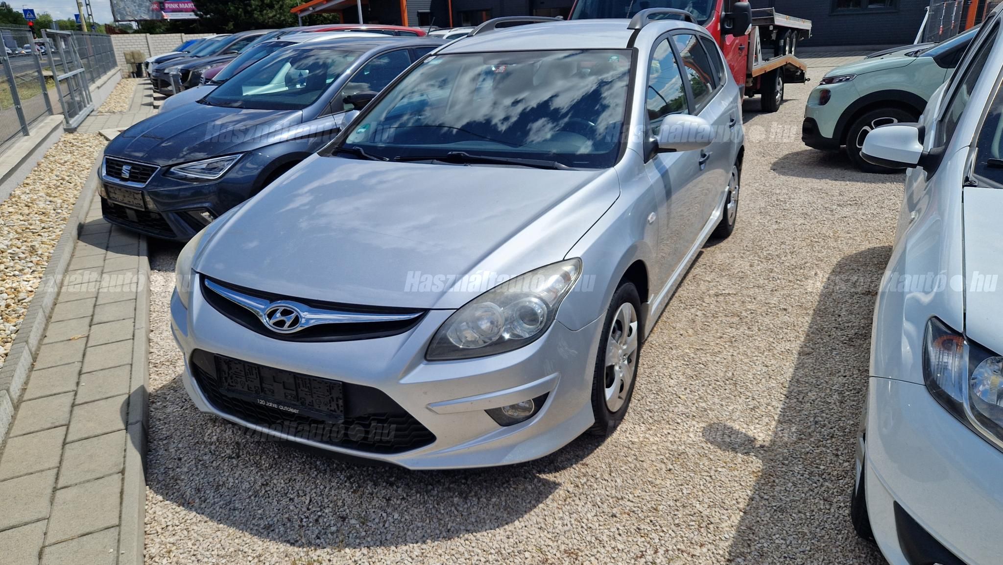 HYUNDAI I30 2011/3 - 1