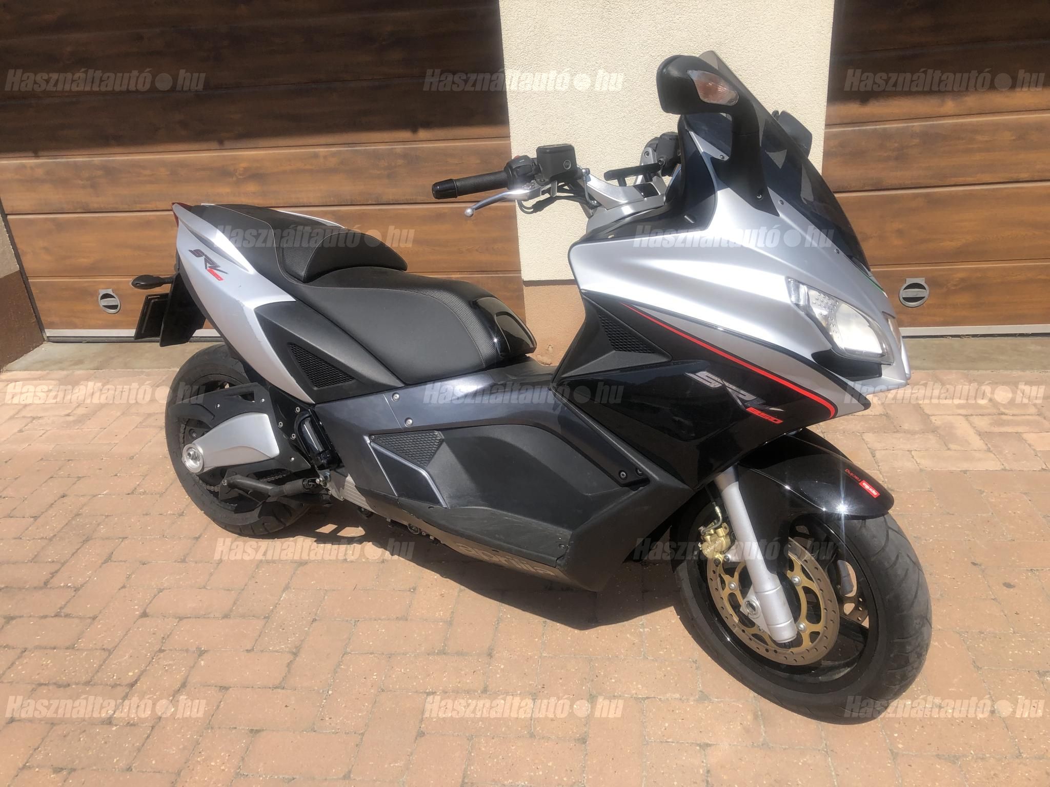 APRILIA SRV 850 2015/10 - 1