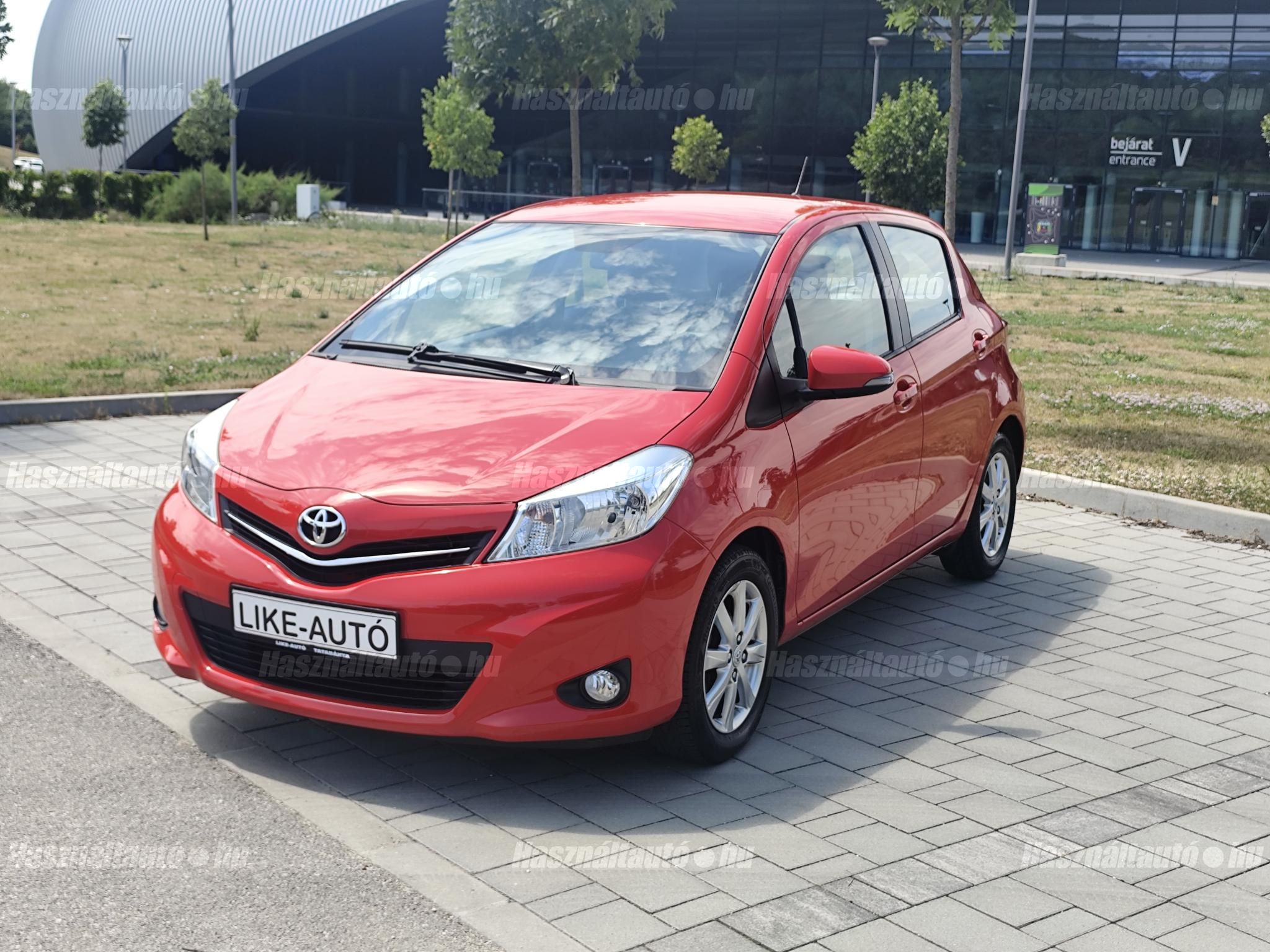 TOYOTA YARIS 2013/2 - 1