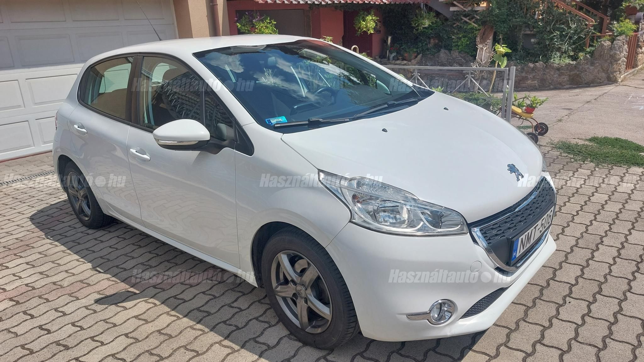 PEUGEOT 208 2013 - 1
