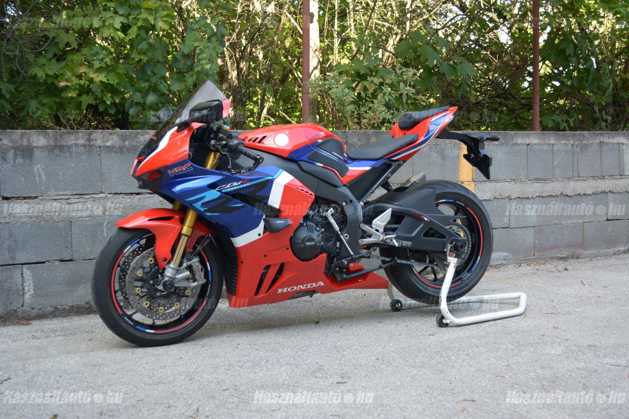 HONDA CBR 1000 RR 2021/6 - 1