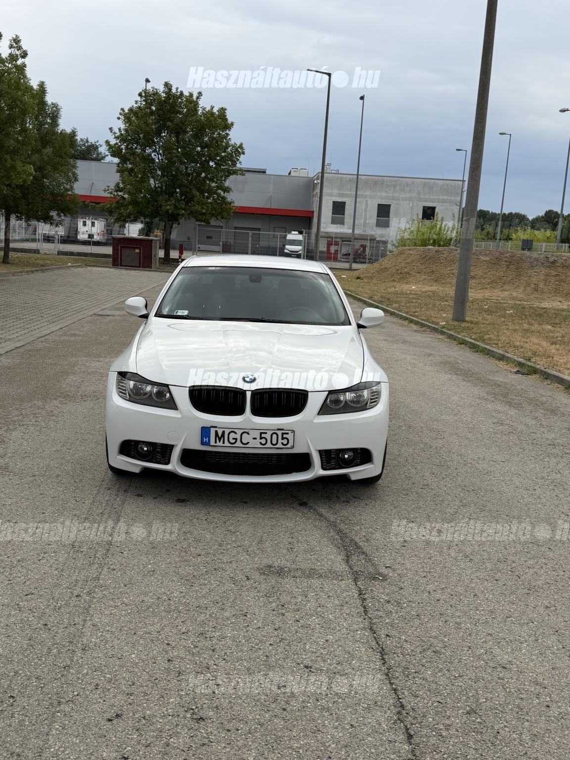BMW 318 2009/2 - 1
