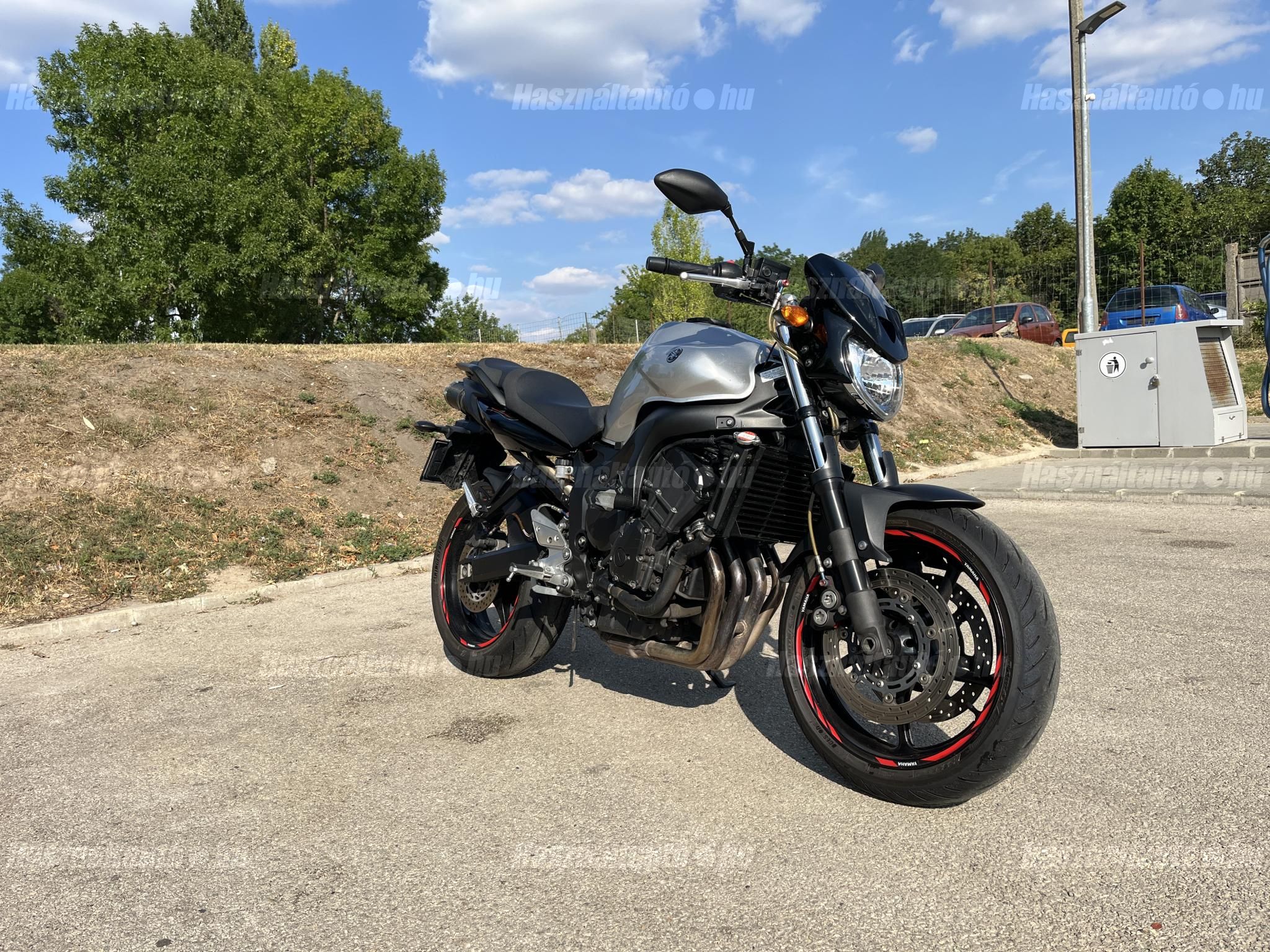 YAMAHA FZ6-N 2009/3 - 1