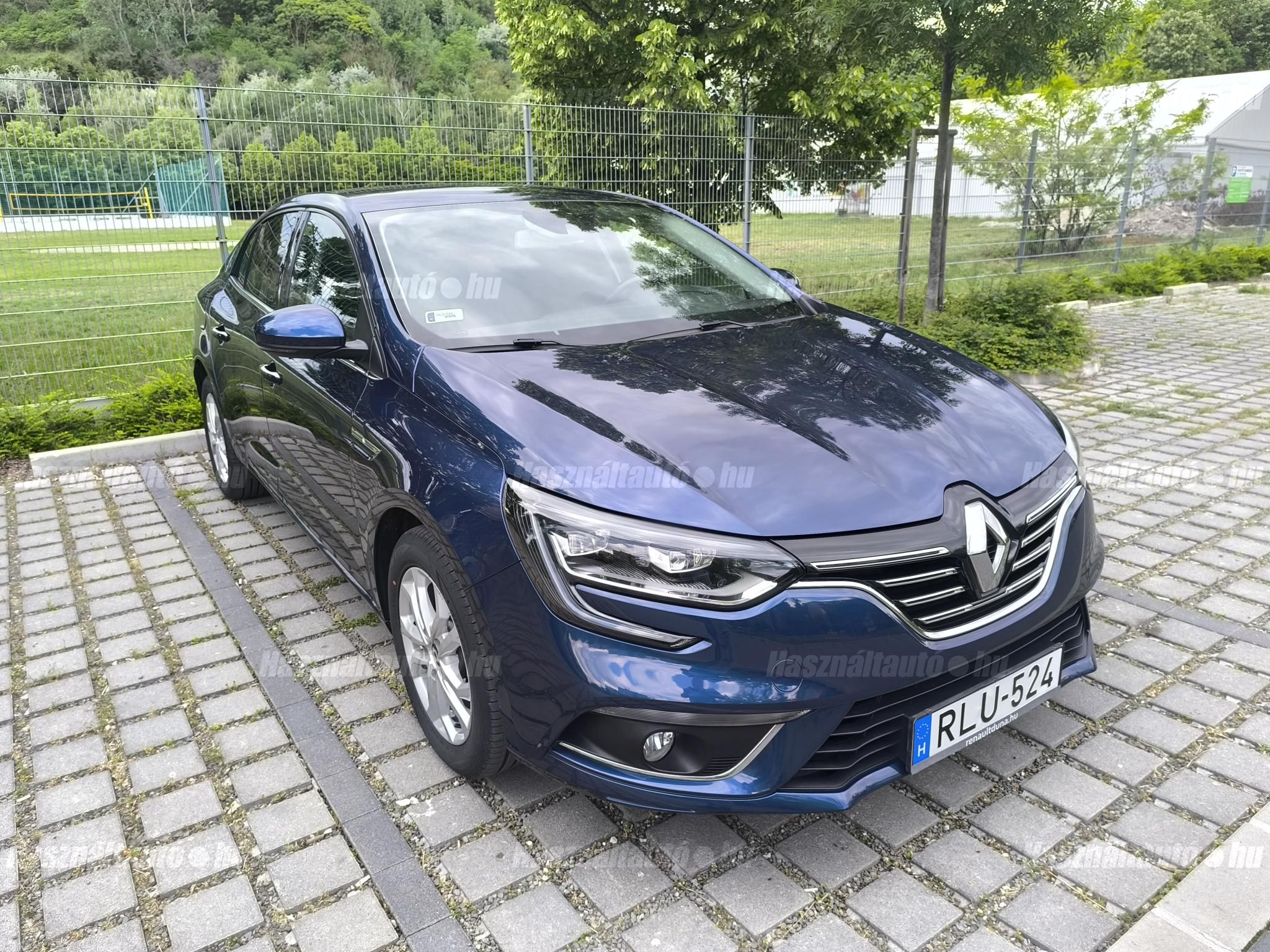 RENAULT MEGANE 2018/12 - 1