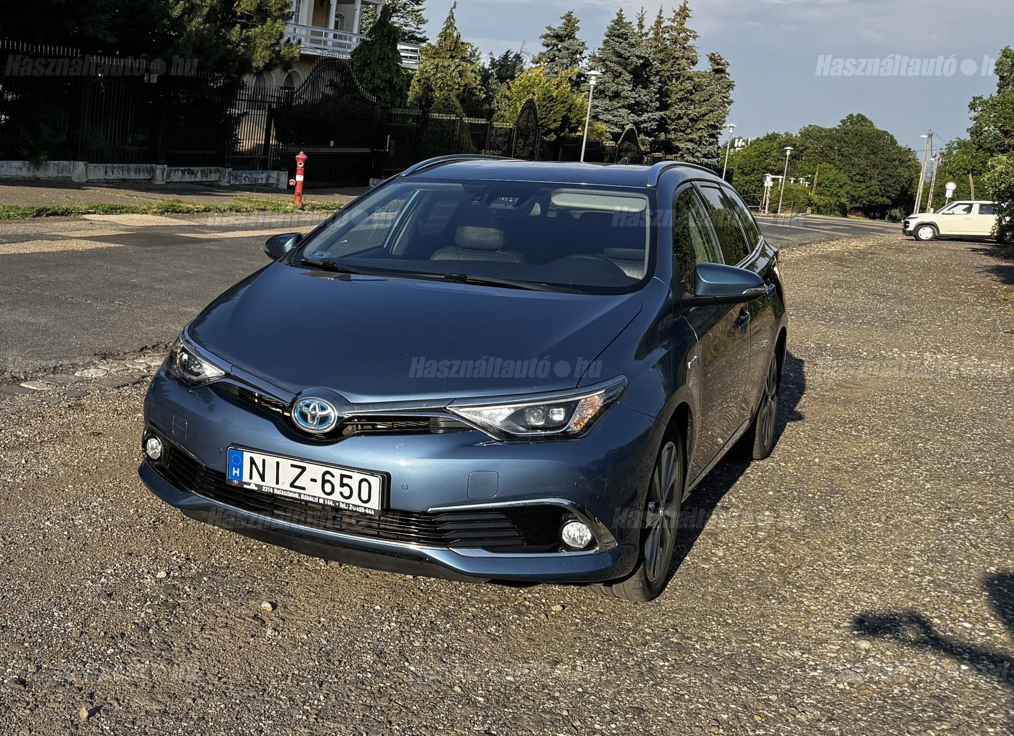 TOYOTA AURIS 2015/10 - 1