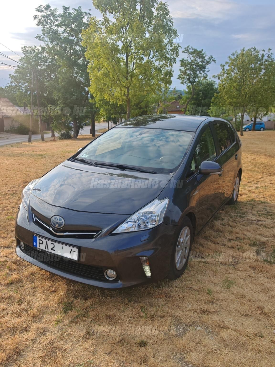 TOYOTA PRIUS+ 2013/10 - 1