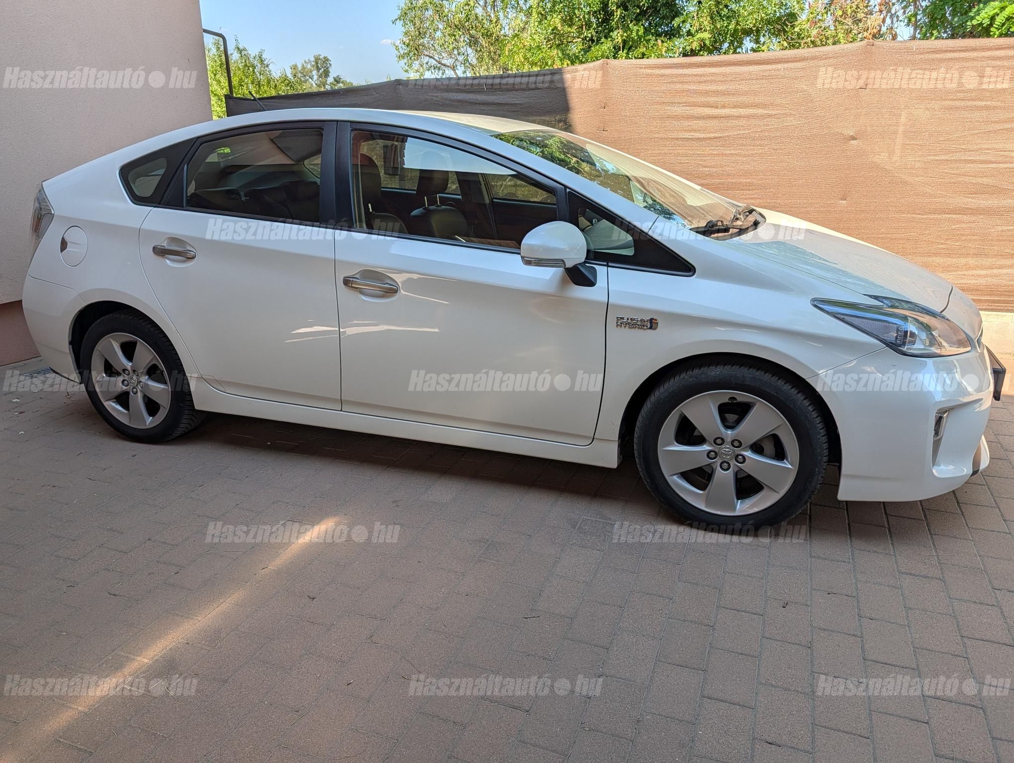 TOYOTA PRIUS PLUG-IN 2012/10 - 1