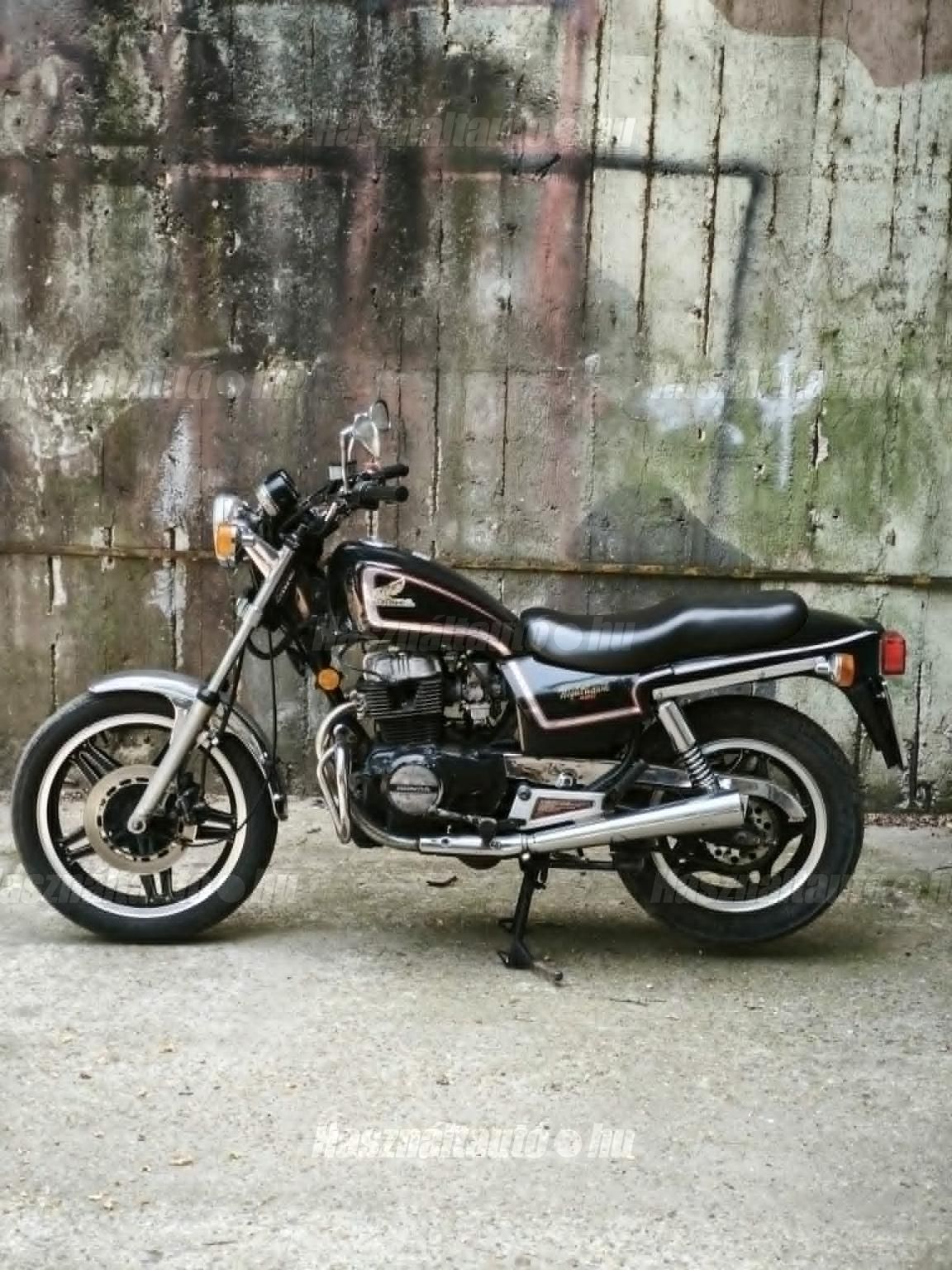 HONDA CB 400SF 1985/5 - 1