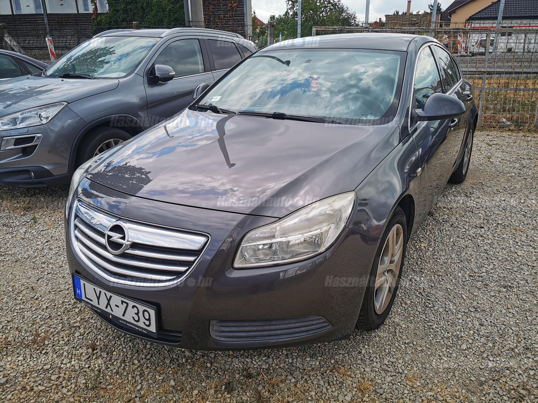 OPEL INSIGNIA 2011/12 - 1