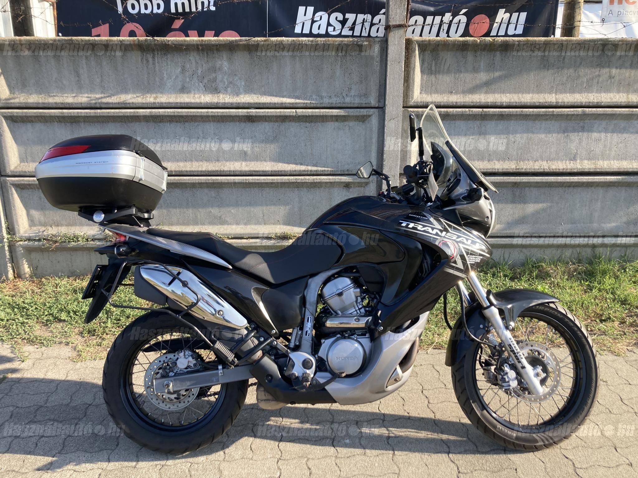 HONDA XL 700 V 2010 - 1
