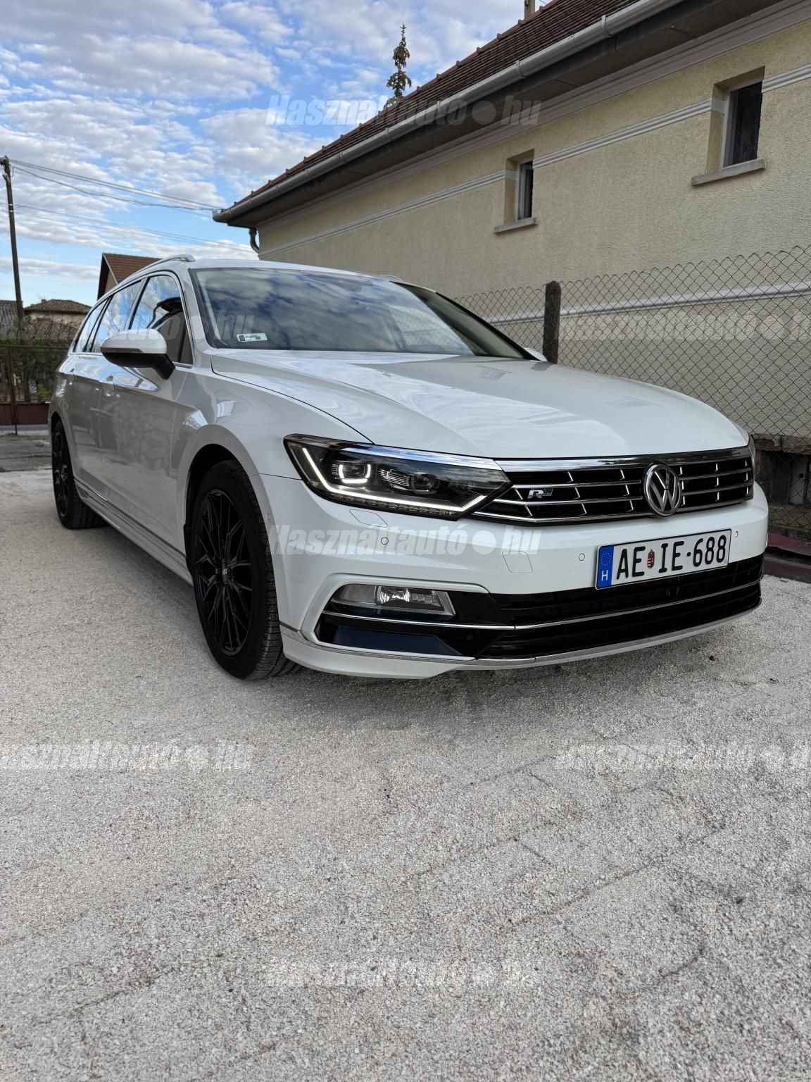 VOLKSWAGEN PASSAT VIII 2016/8 - 1