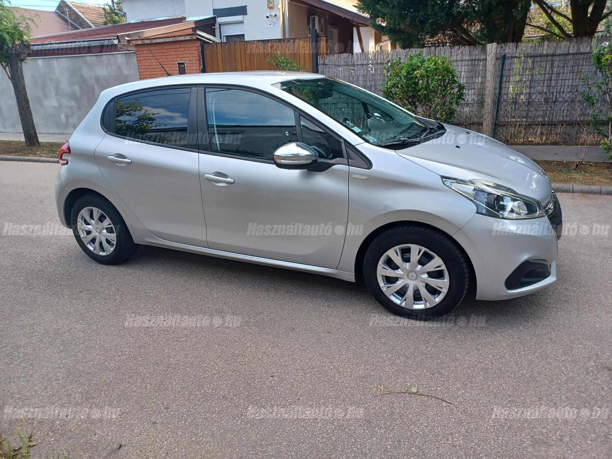 PEUGEOT 208 2015/12 - 1