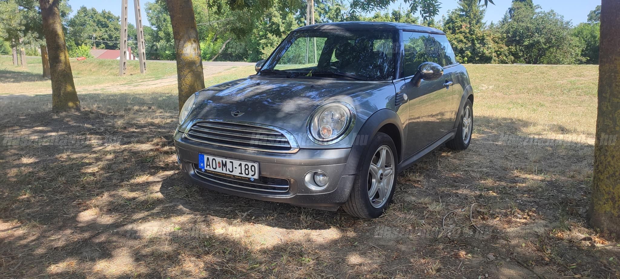 MINI MINI ONE 2009/9 - 1