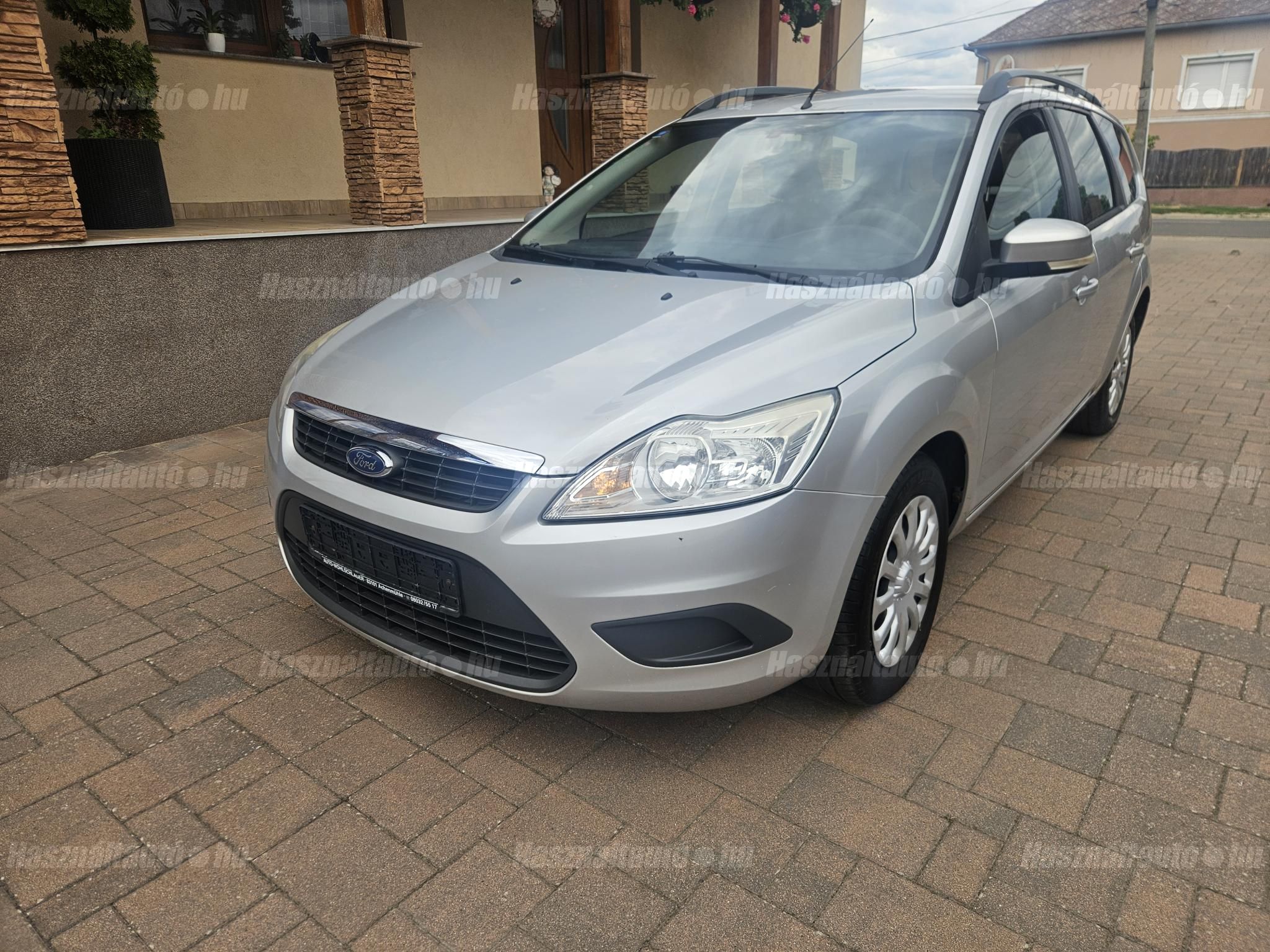 FORD FOCUS 2009/8 - 1