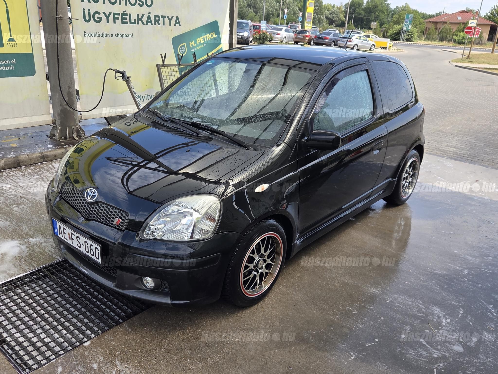 TOYOTA YARIS 2005/7 - 1