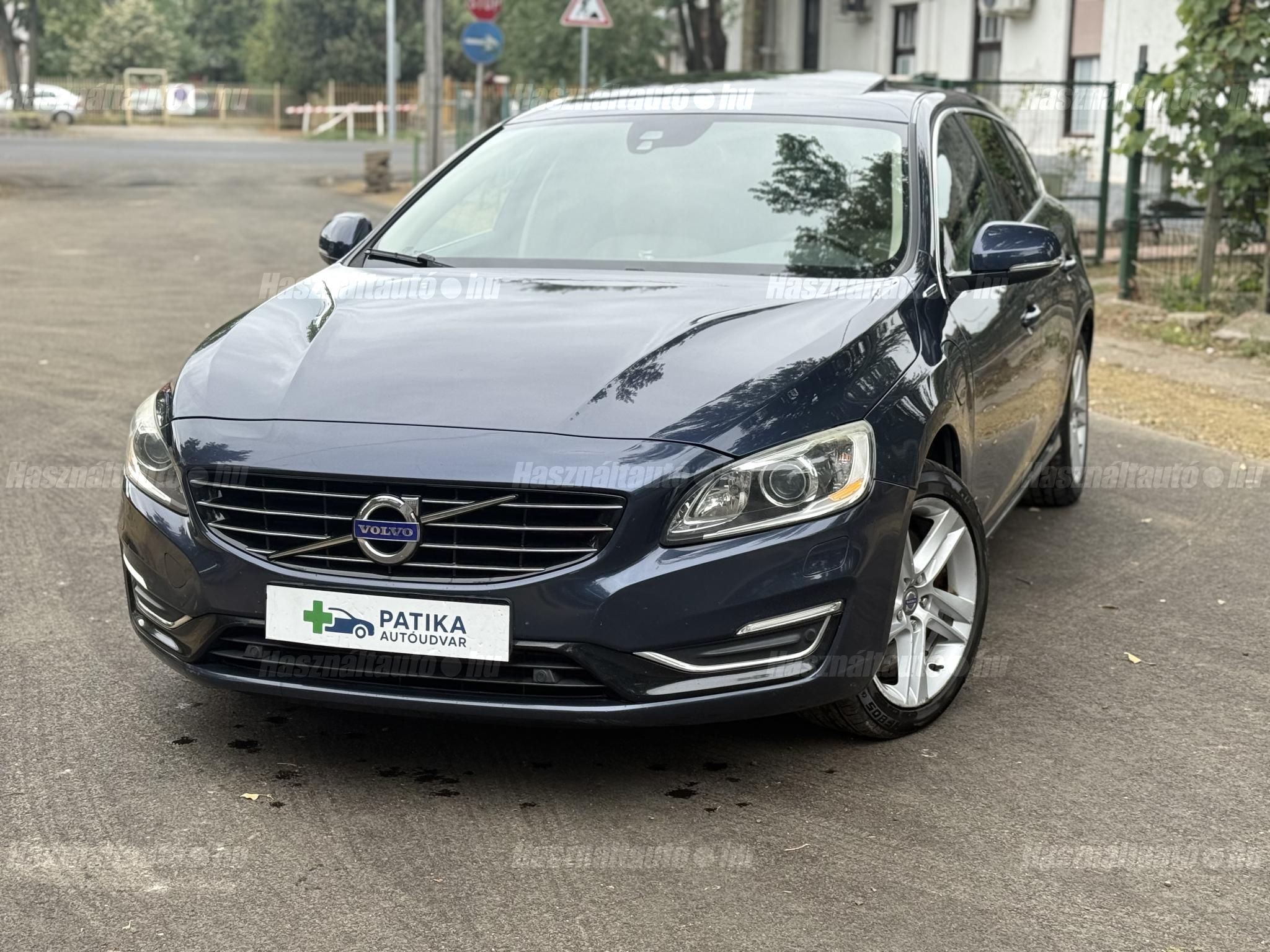 VOLVO V60 2013/9 - 1