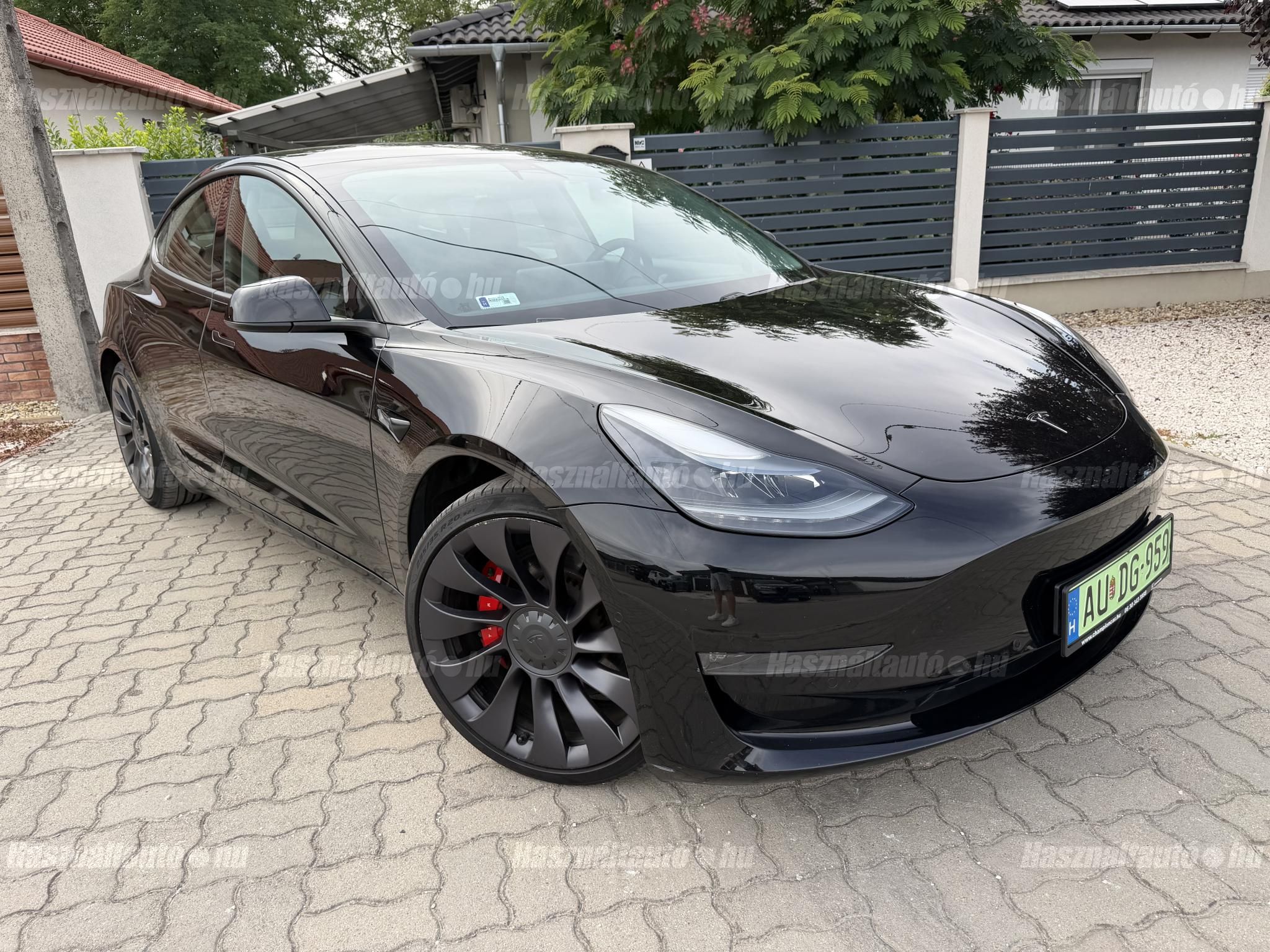 TESLA MODEL 3 2021/3 - 1