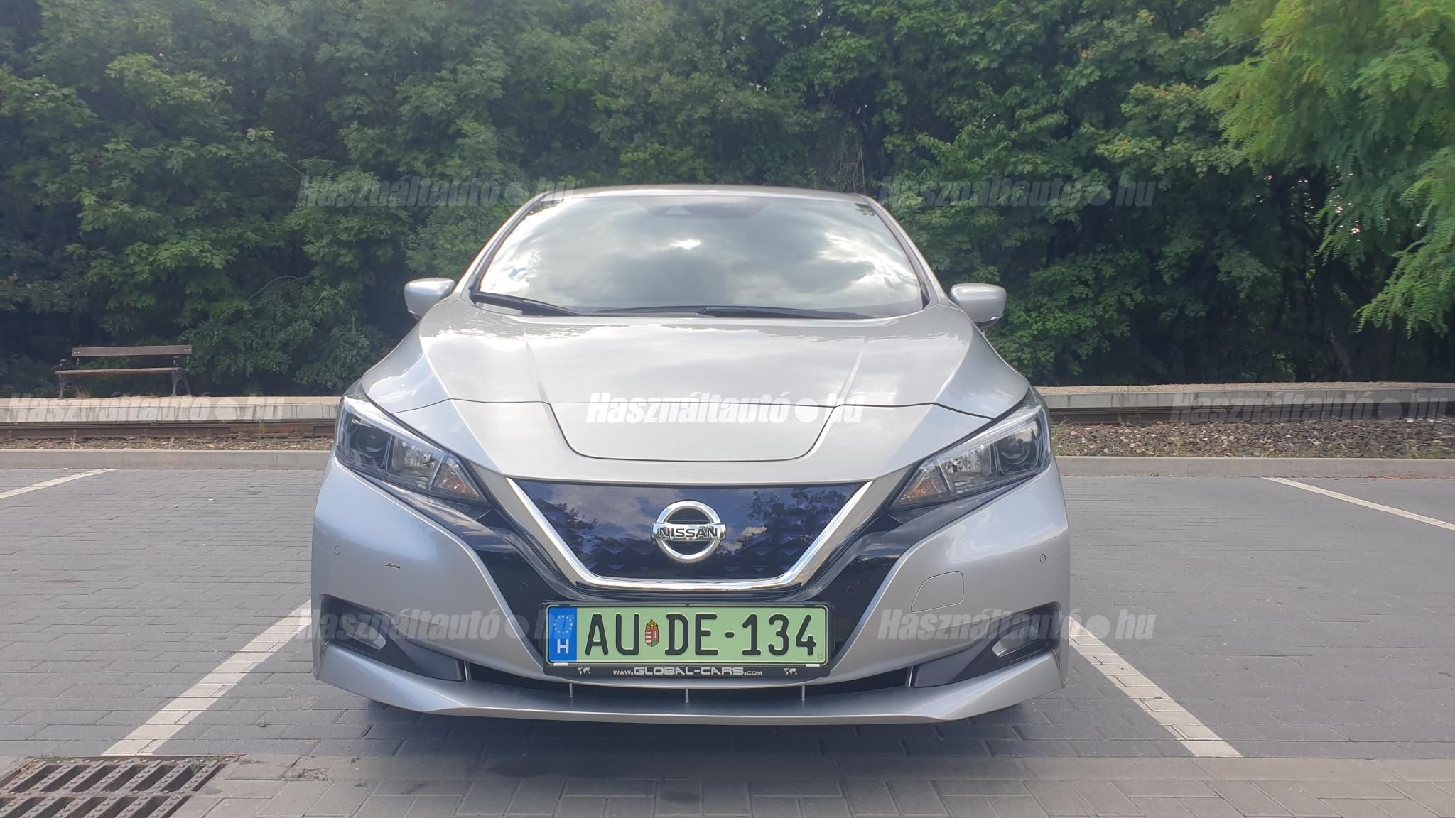 NISSAN LEAF 2022/2 - 1