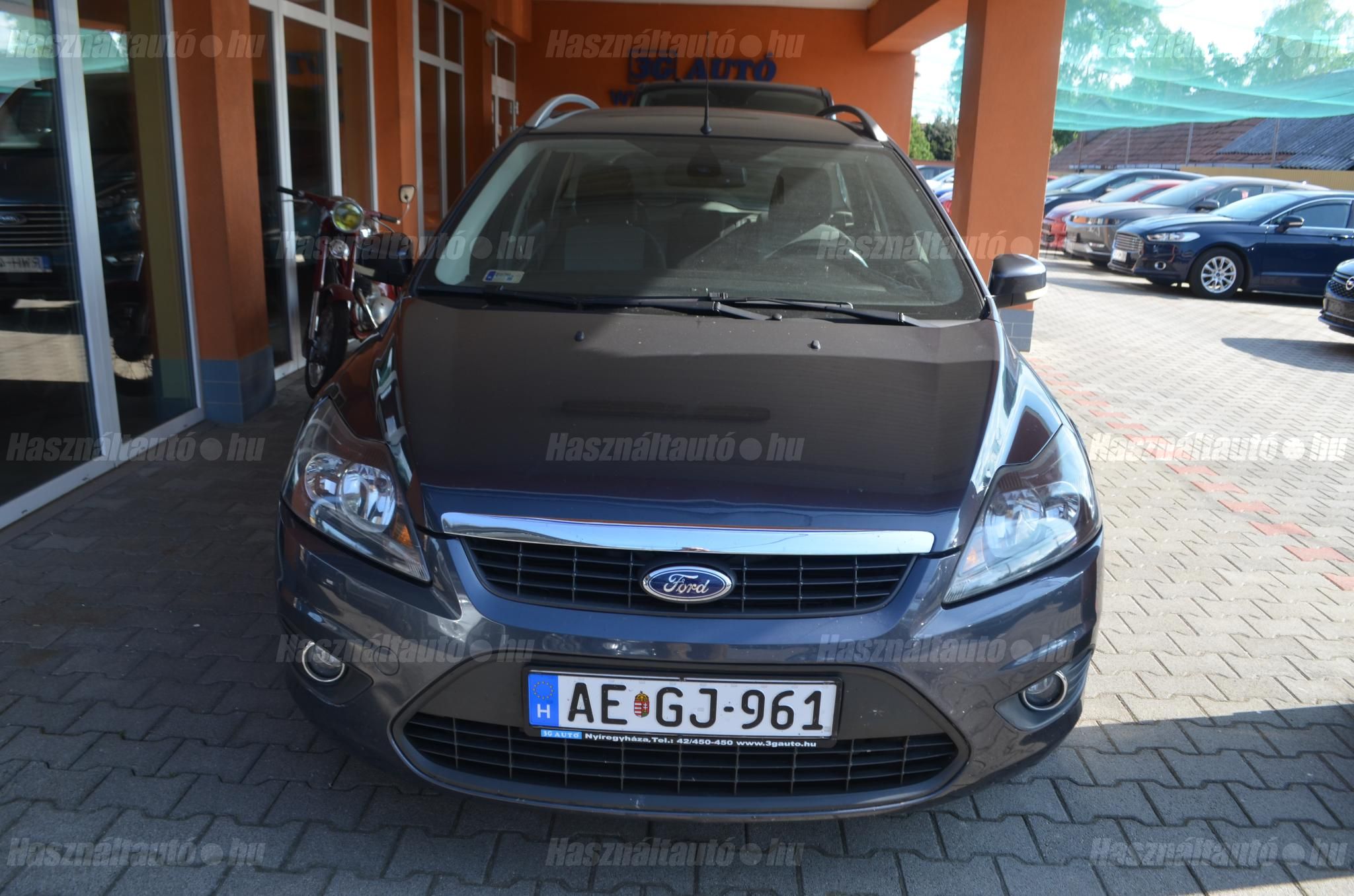 FORD FOCUS 2010/6 - 1