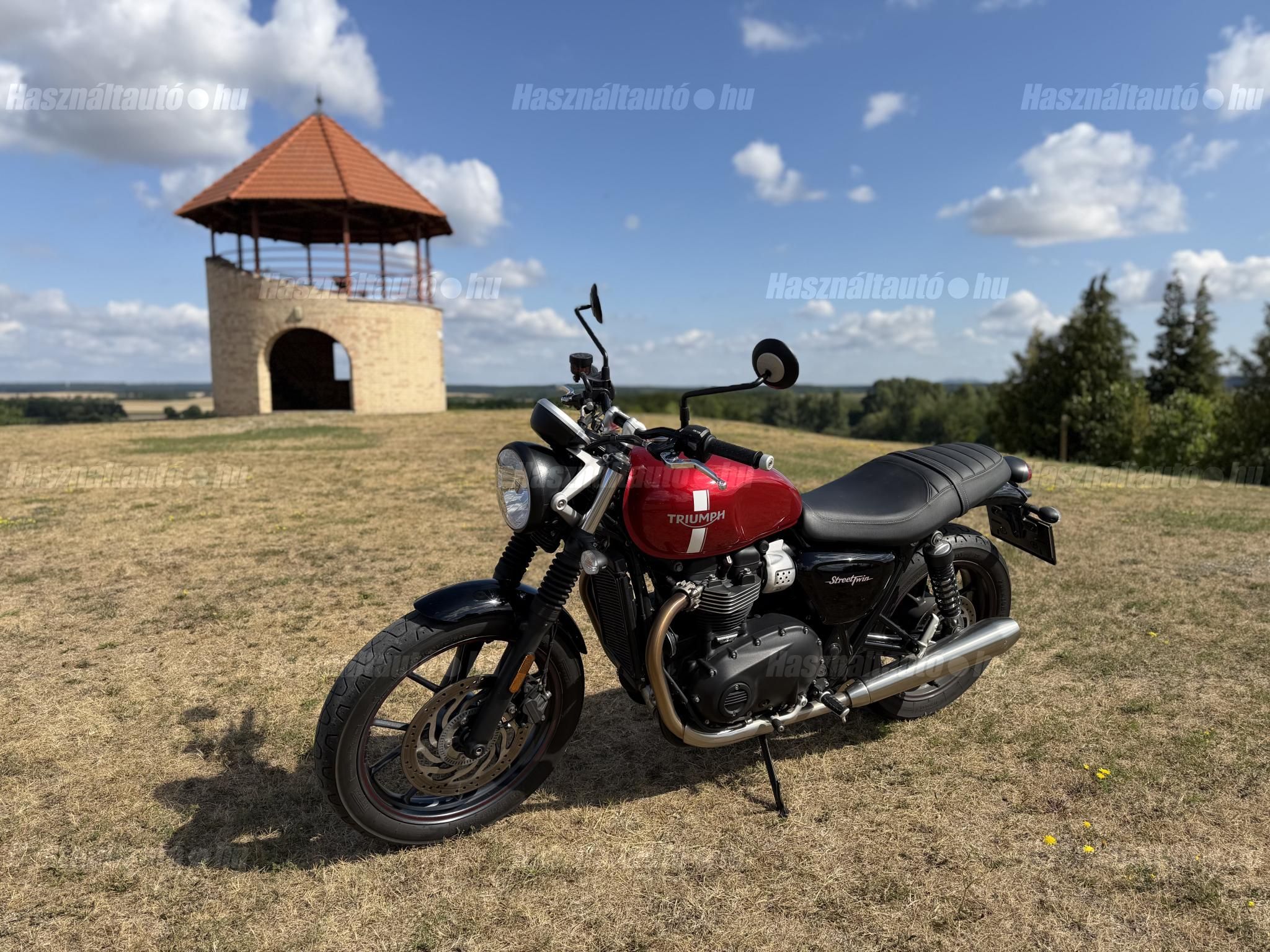 TRIUMPH STREET TWIN 2018/8 - 1
