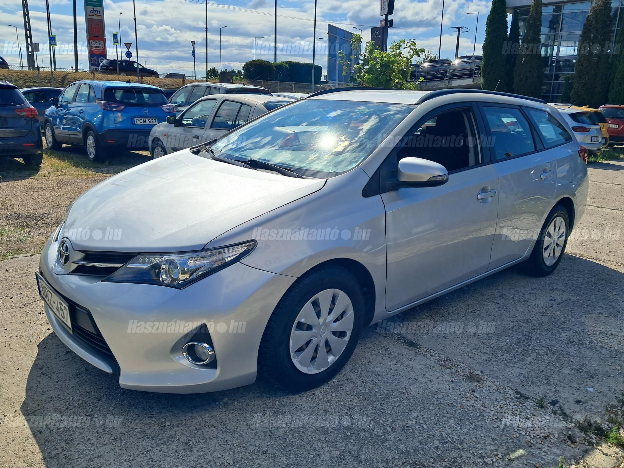 TOYOTA AURIS 2014/3 - 1