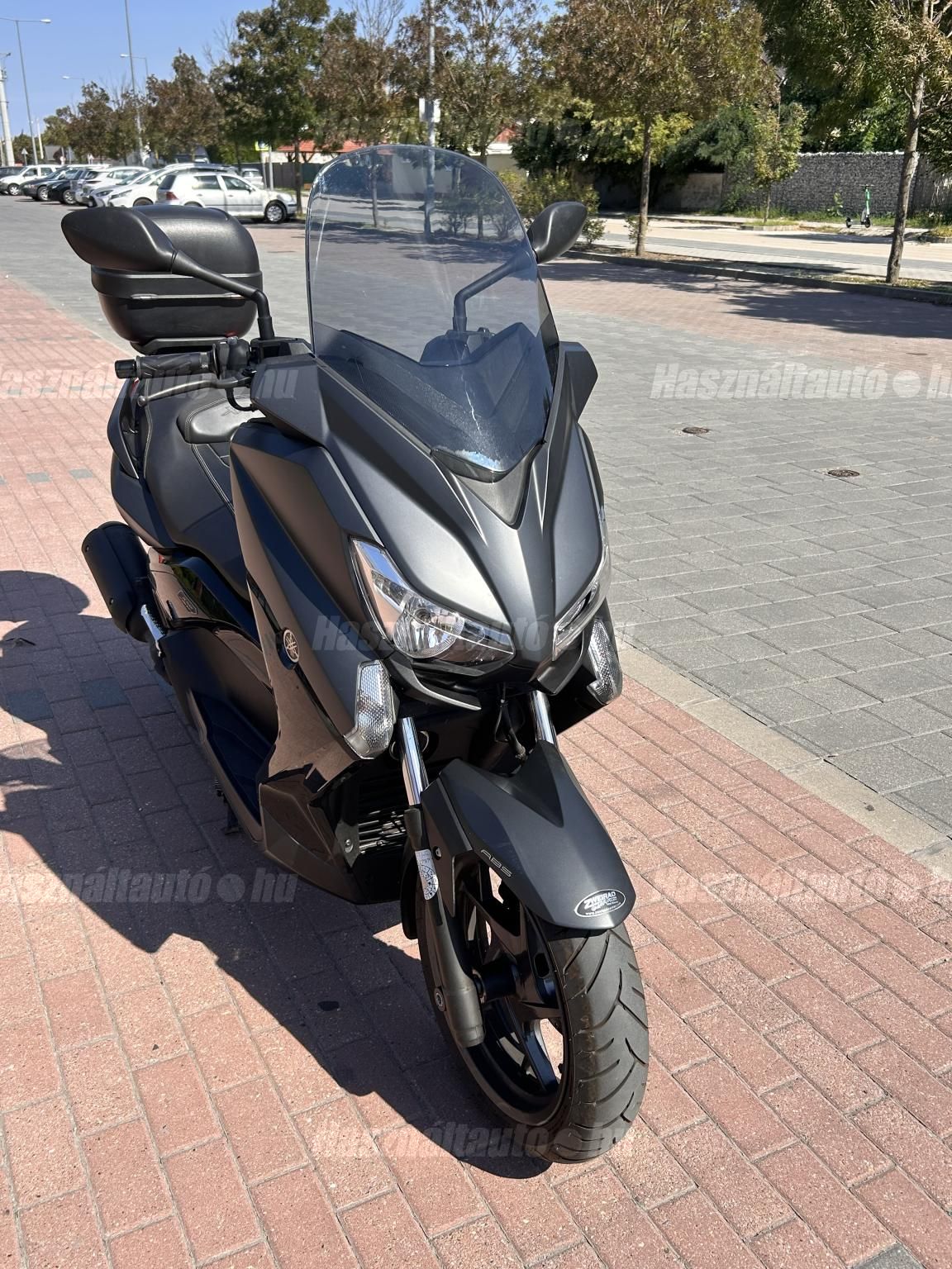 YAMAHA X-MAX 125 2016/8 - 1